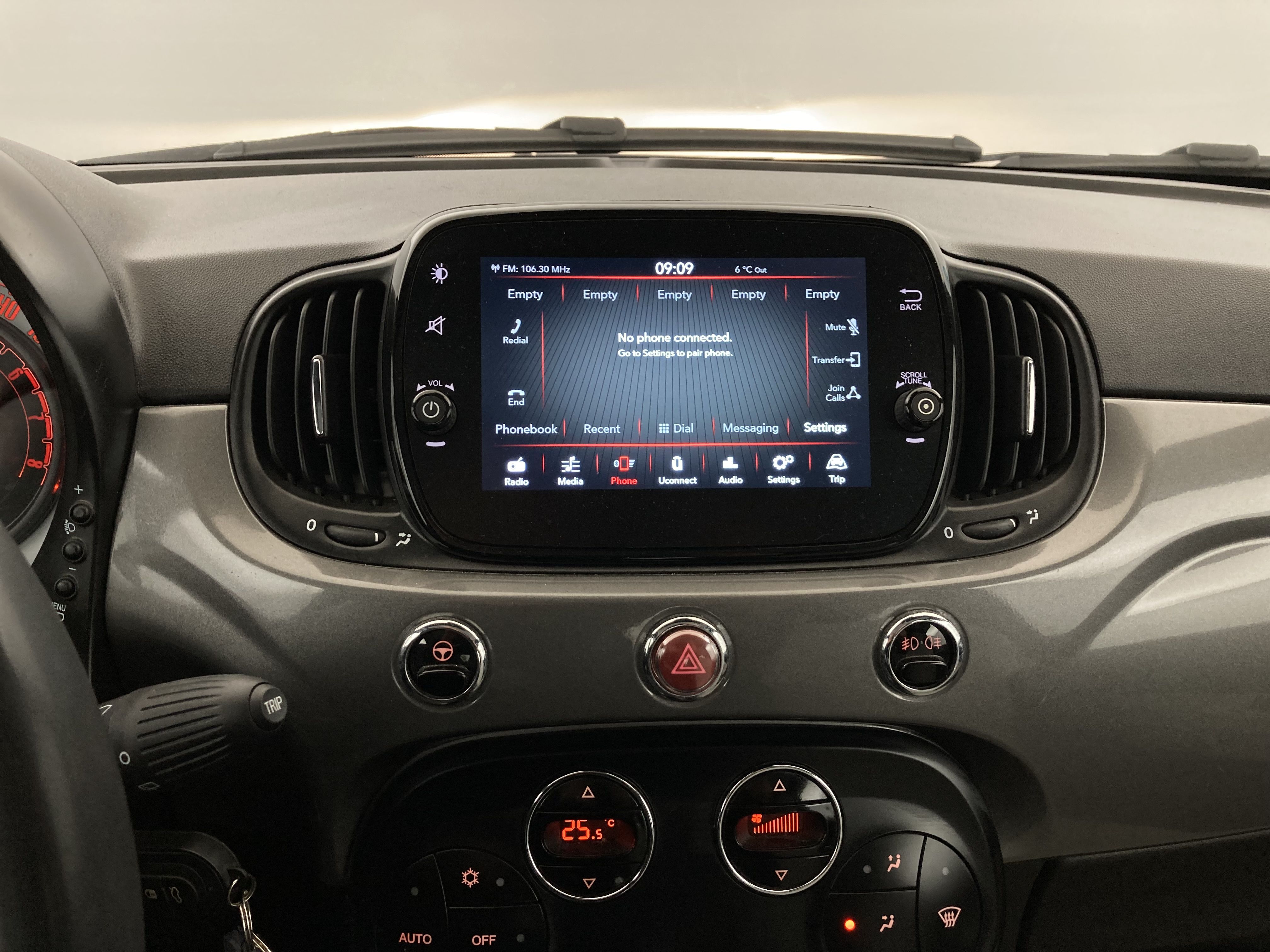 fiat 500 dolcevita 1.0 HYBRID 70 MHEV 2022 gris pompei 28