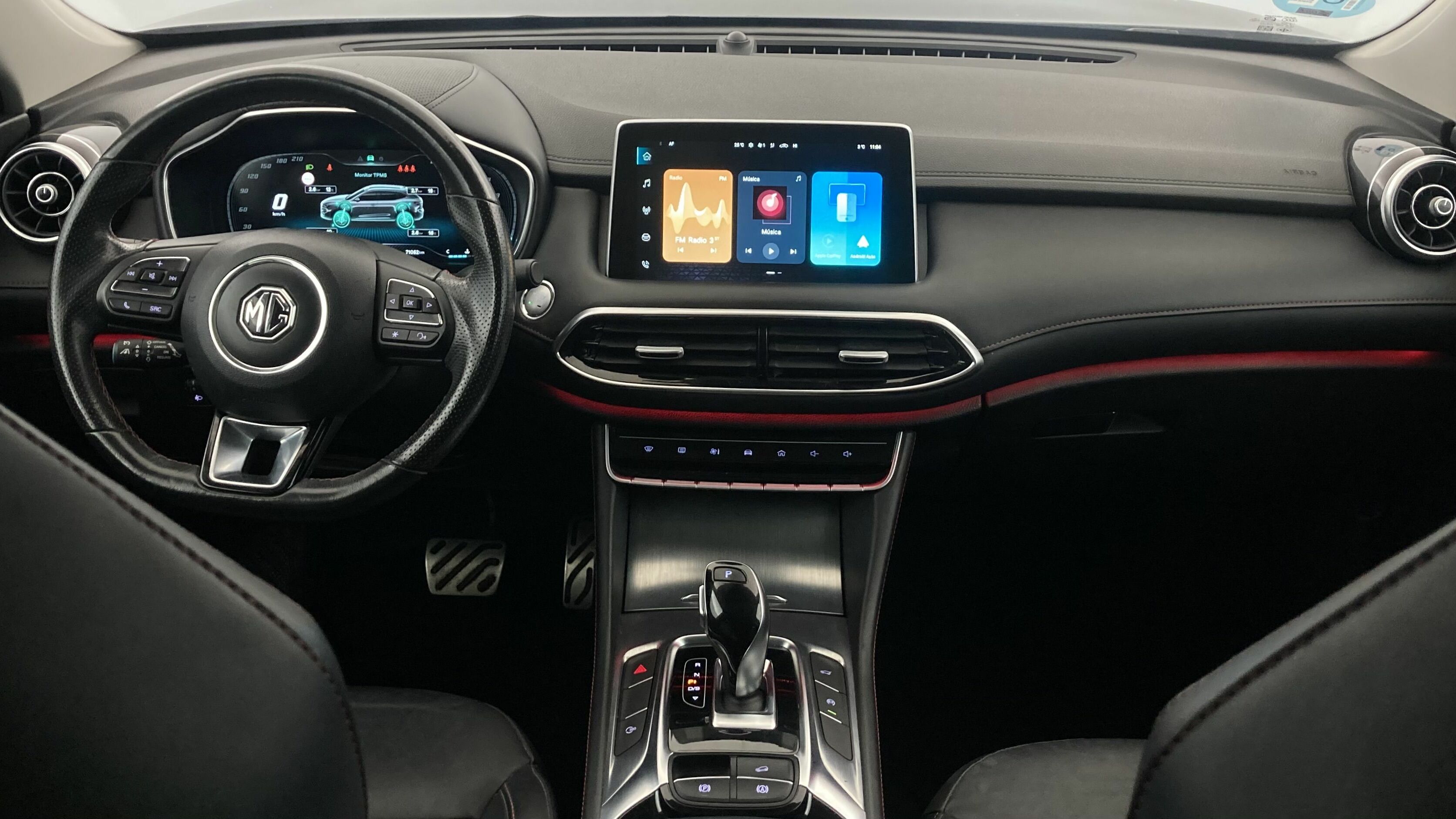 mg hs luxury 1.5 T-GDI 162 AT 2023 pebble black 15