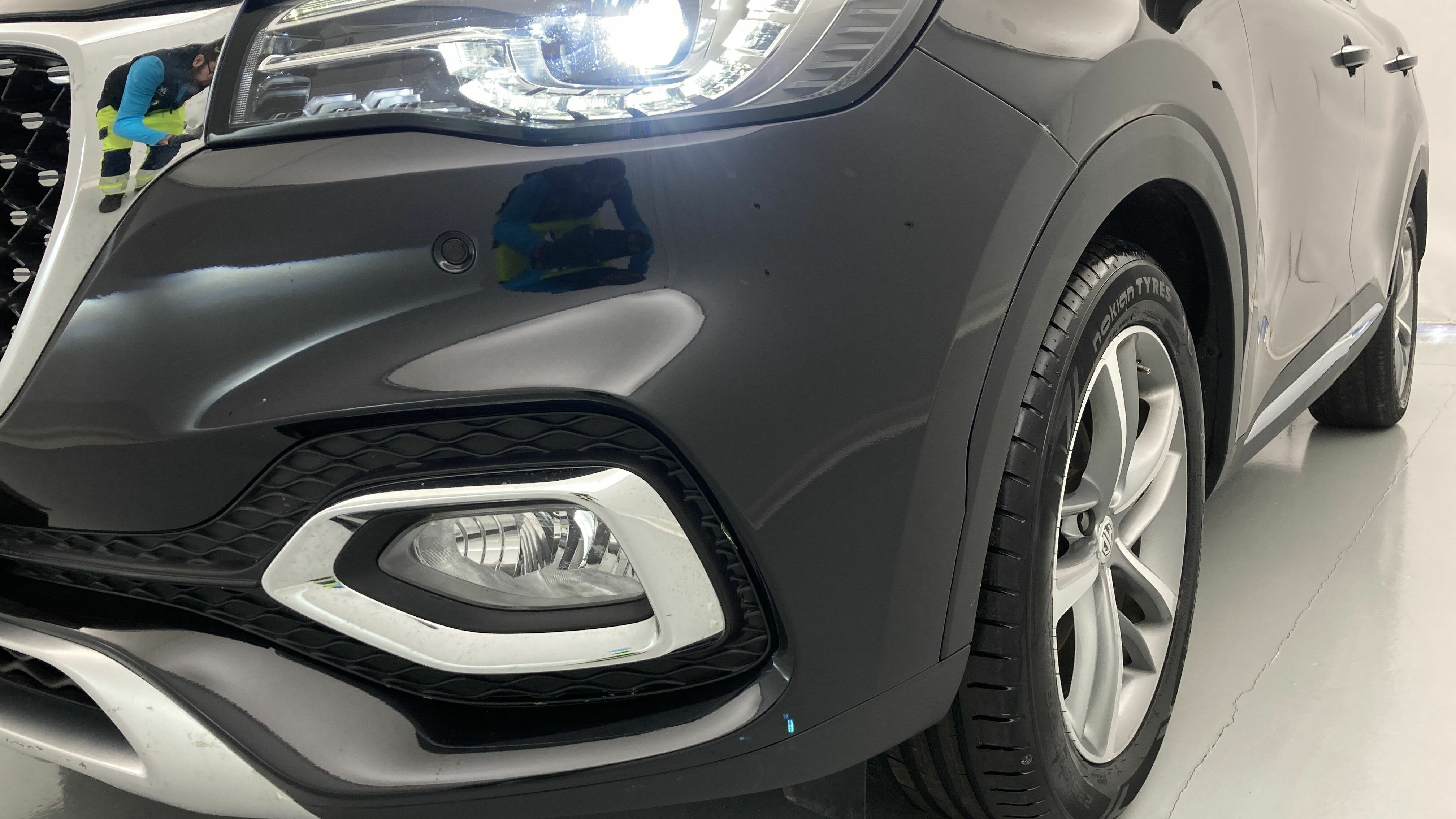 mg hs luxury 1.5 T-GDI 162 AT 2023 pebble black 25