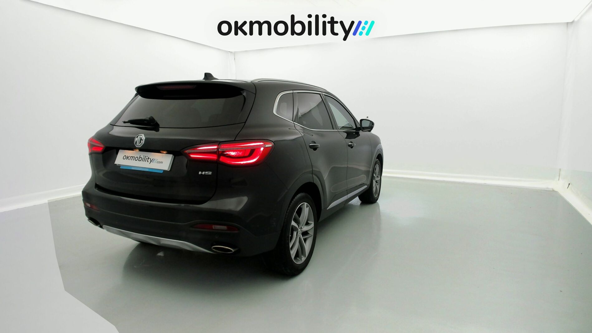 mg hs luxury 1.5 T-GDI 162 AT 2023 pebble black 10