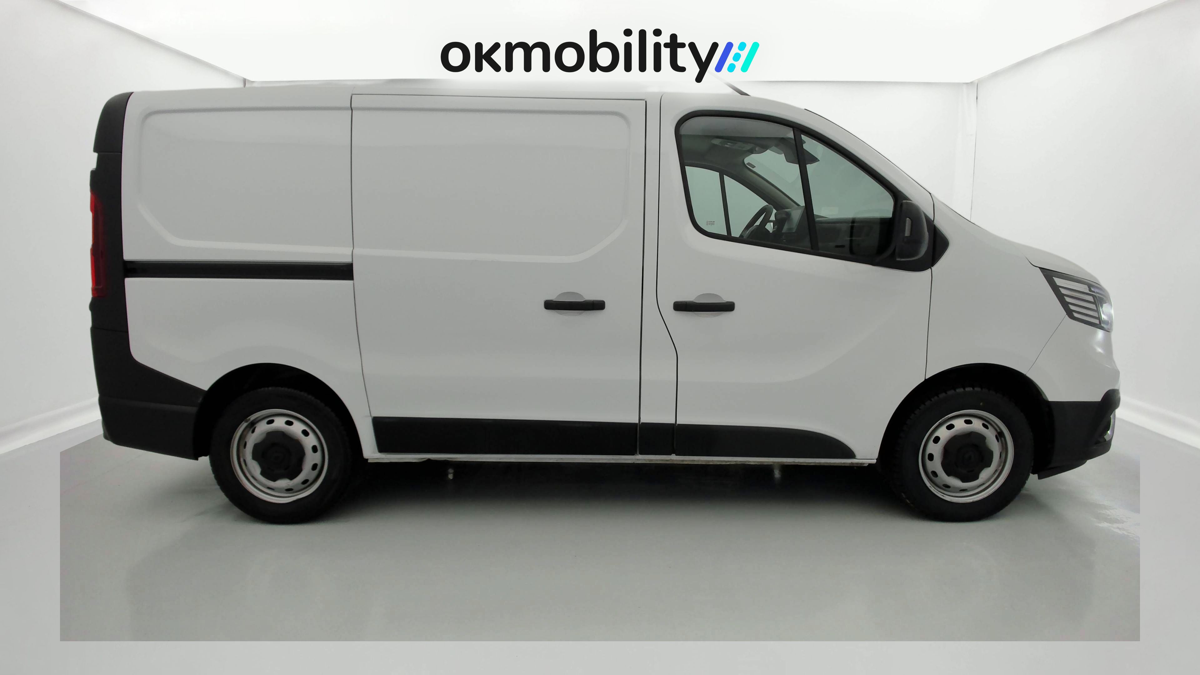 renault trafic furgon l1h1 2.0 BLUEDCI 130 2023 blanco glaciar 2
