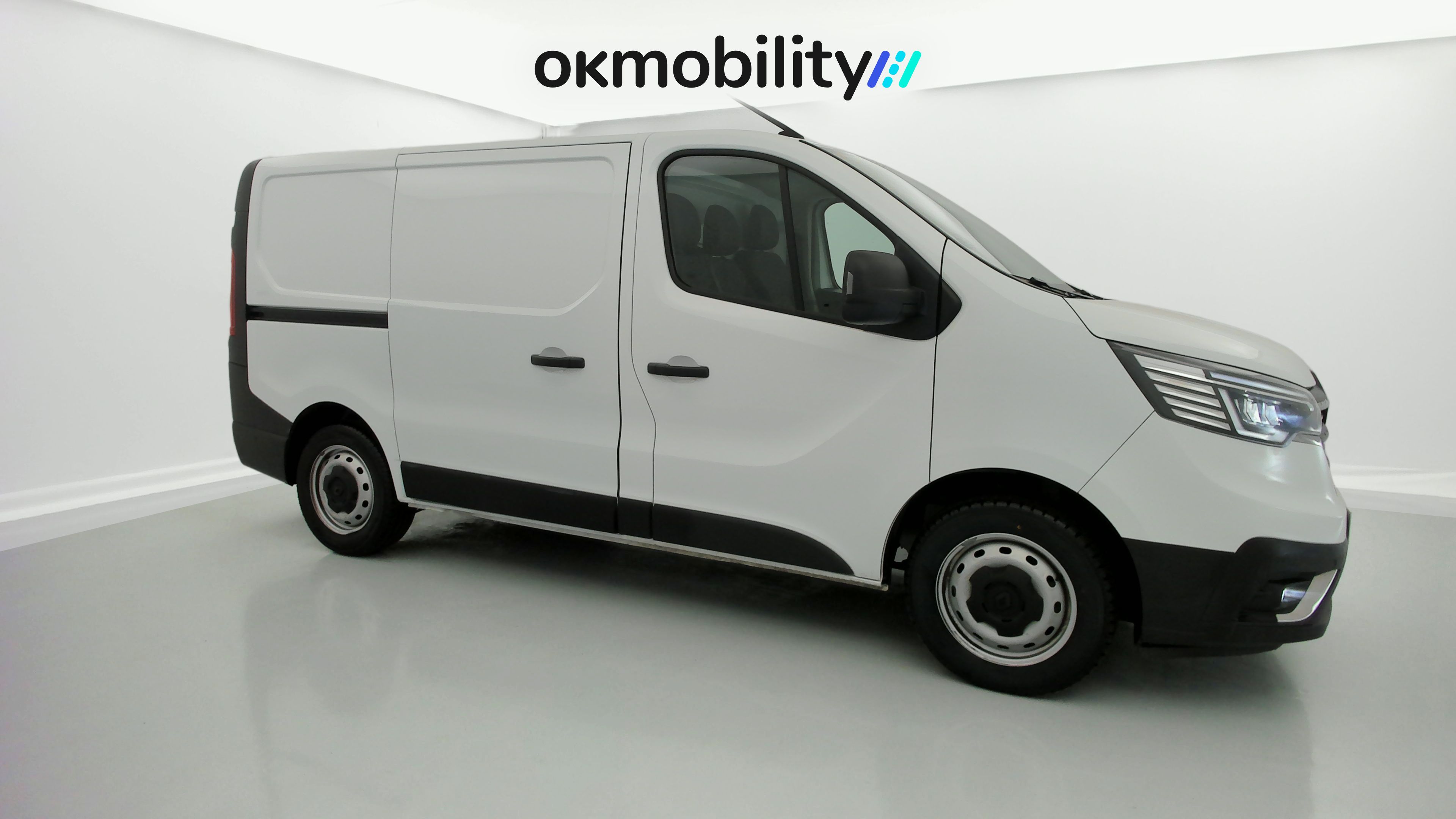 renault trafic furgon l1h1 2.0 BLUEDCI 130 2023 blanco glaciar 3