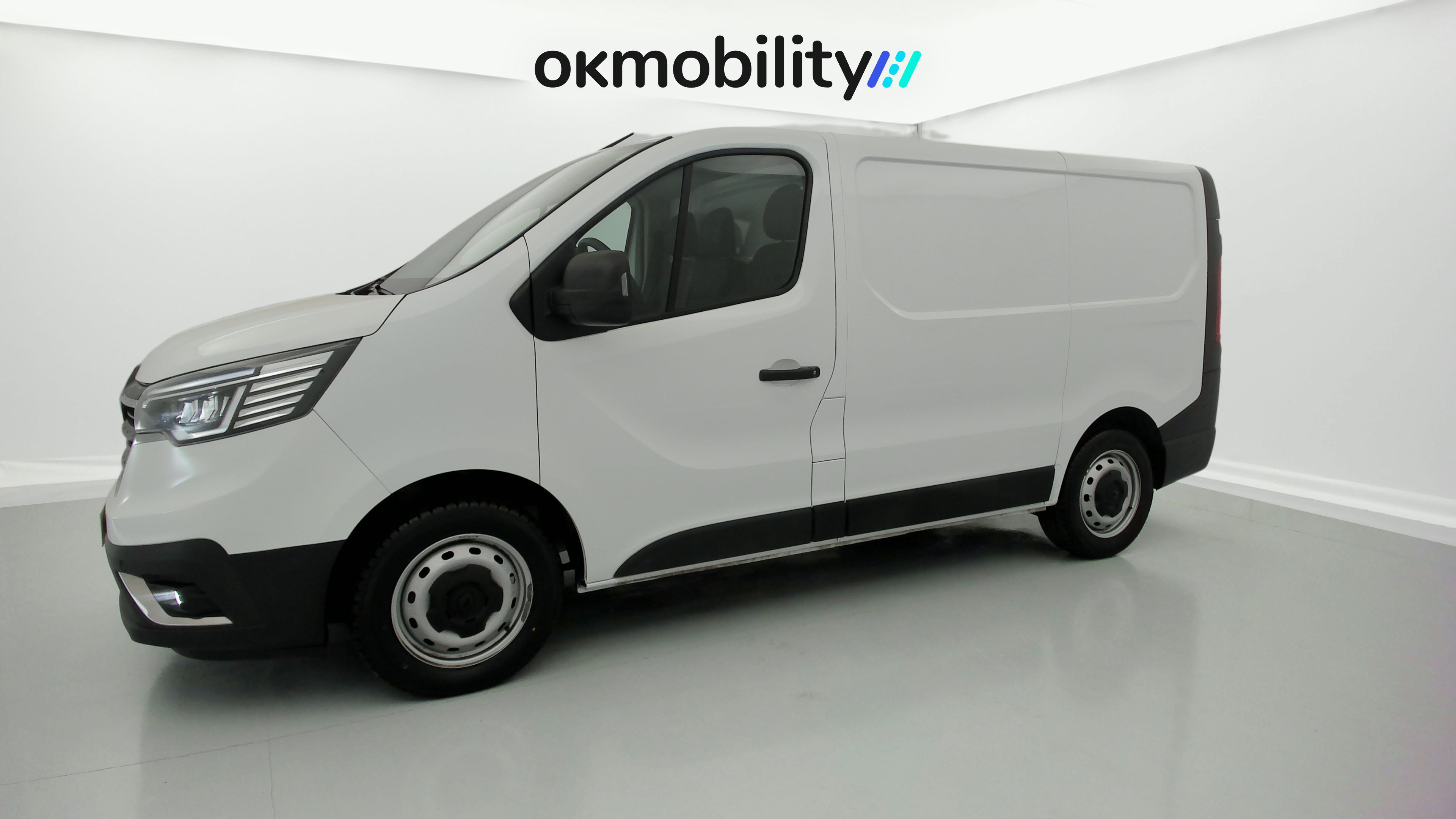 renault trafic furgon l1h1 2.0 BLUEDCI 130 2023 blanco glaciar 5