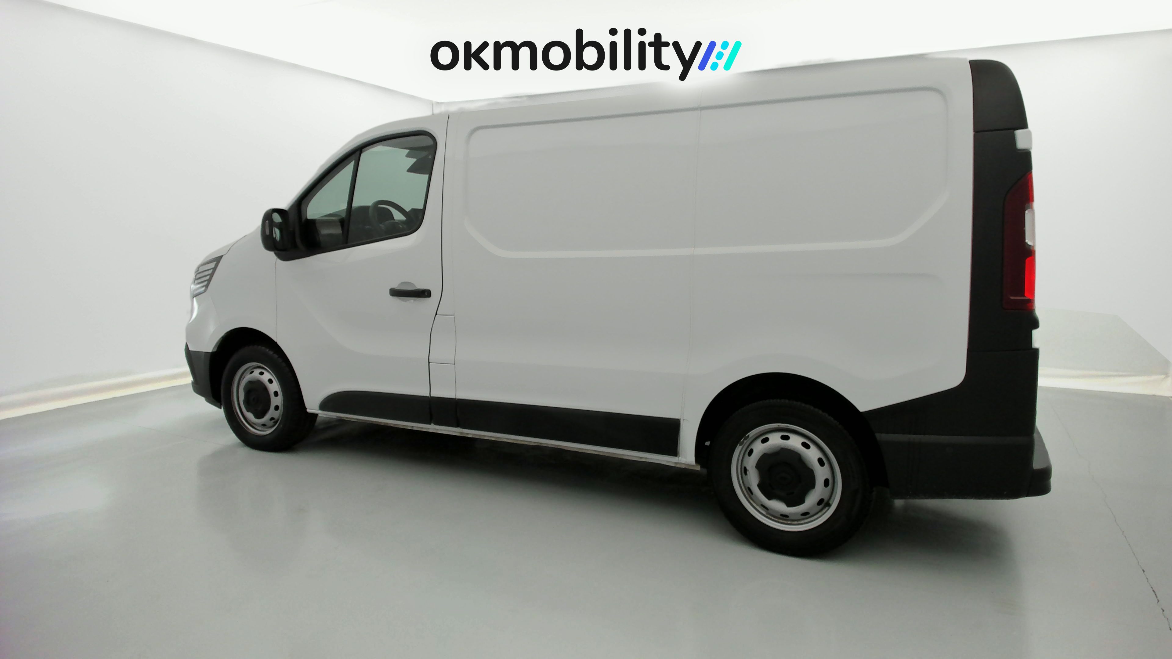 renault trafic furgon l1h1 2.0 BLUEDCI 130 2023 blanco glaciar 8