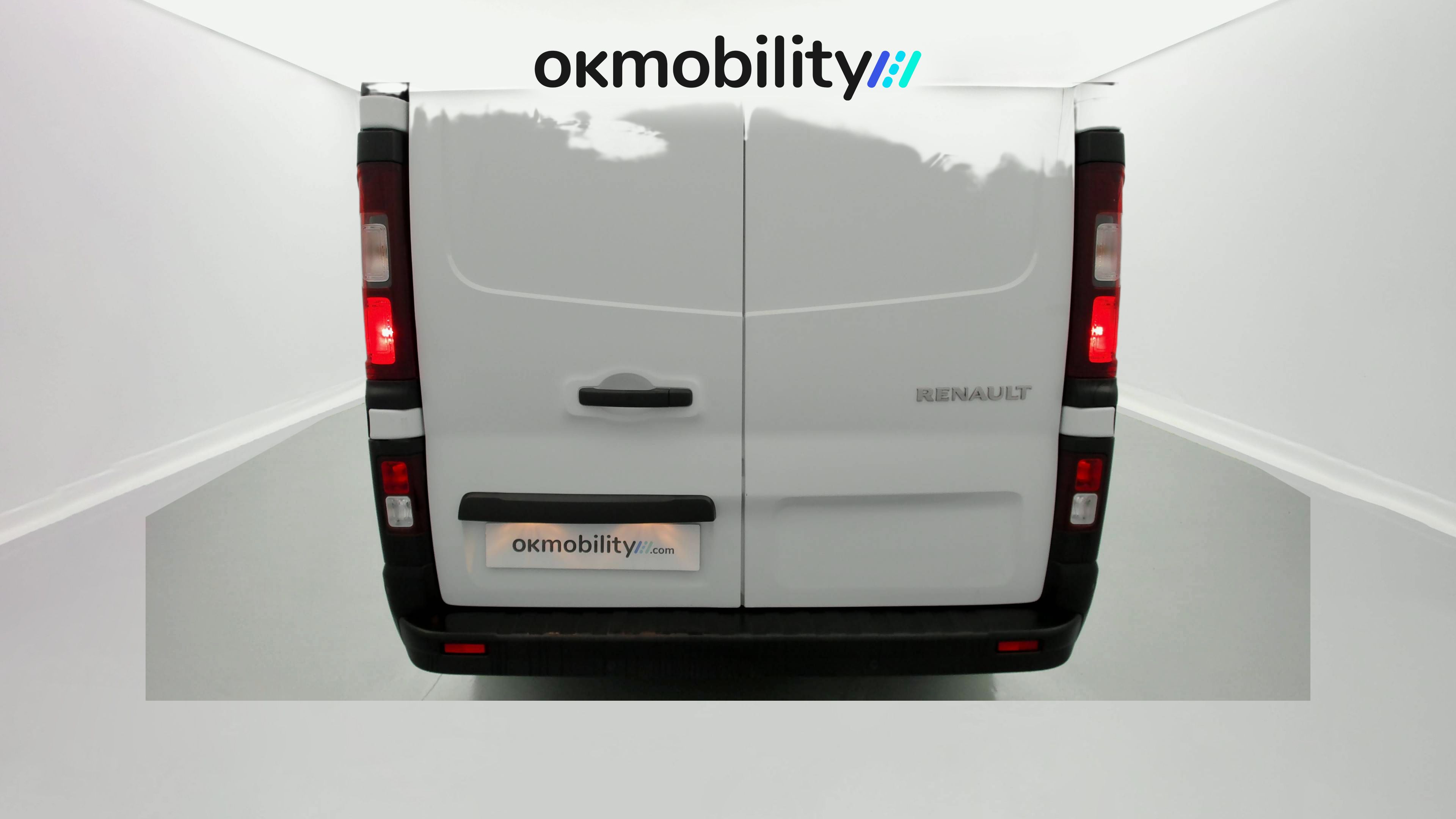 renault trafic furgon l1h1 2.0 BLUEDCI 130 2023 blanco glaciar 10