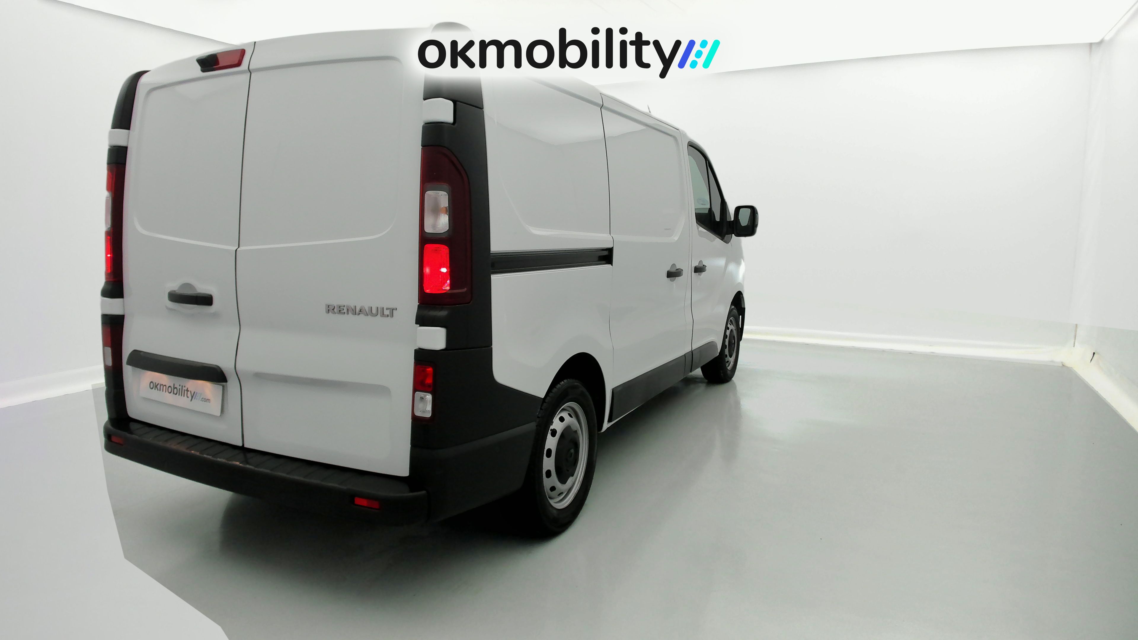 renault trafic furgon l1h1 2.0 BLUEDCI 130 2023 blanco glaciar 11