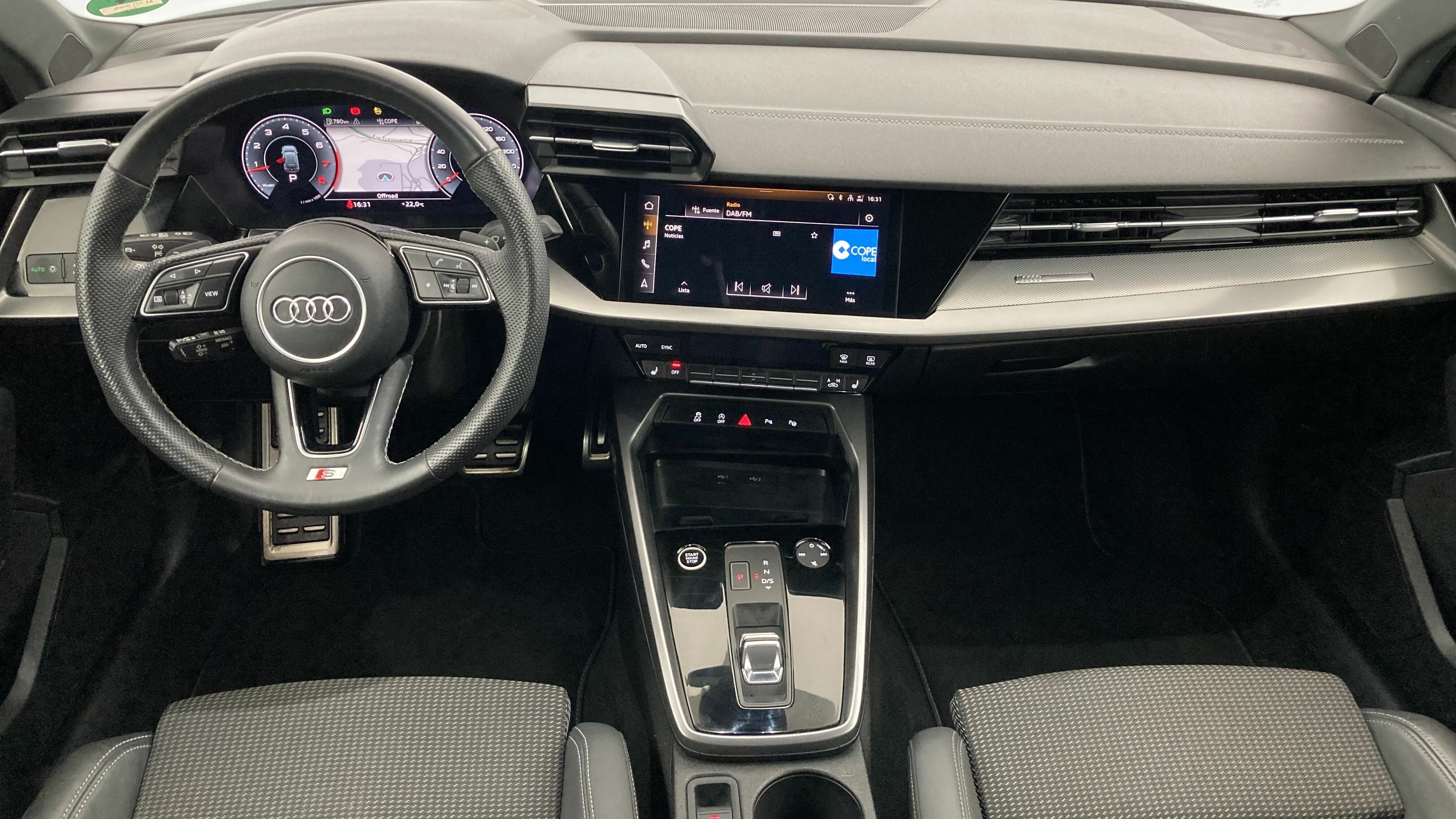 audi a3 sportback s line 35 TFSI 150 STRONIC 2023 gletscherweiss metallic 16