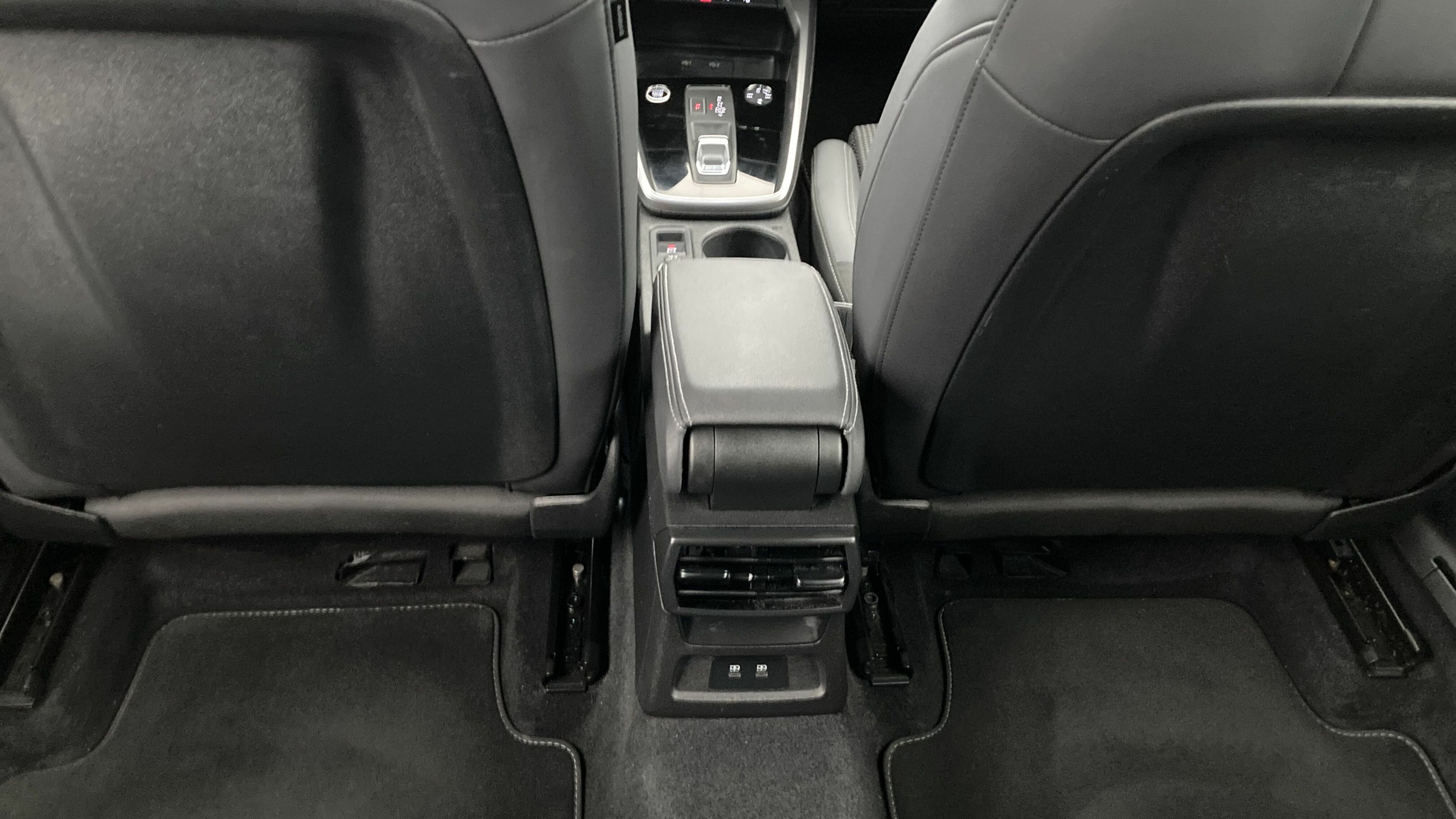 audi a3 sportback s line 35 TFSI 150 STRONIC 2023 gletscherweiss metallic 22