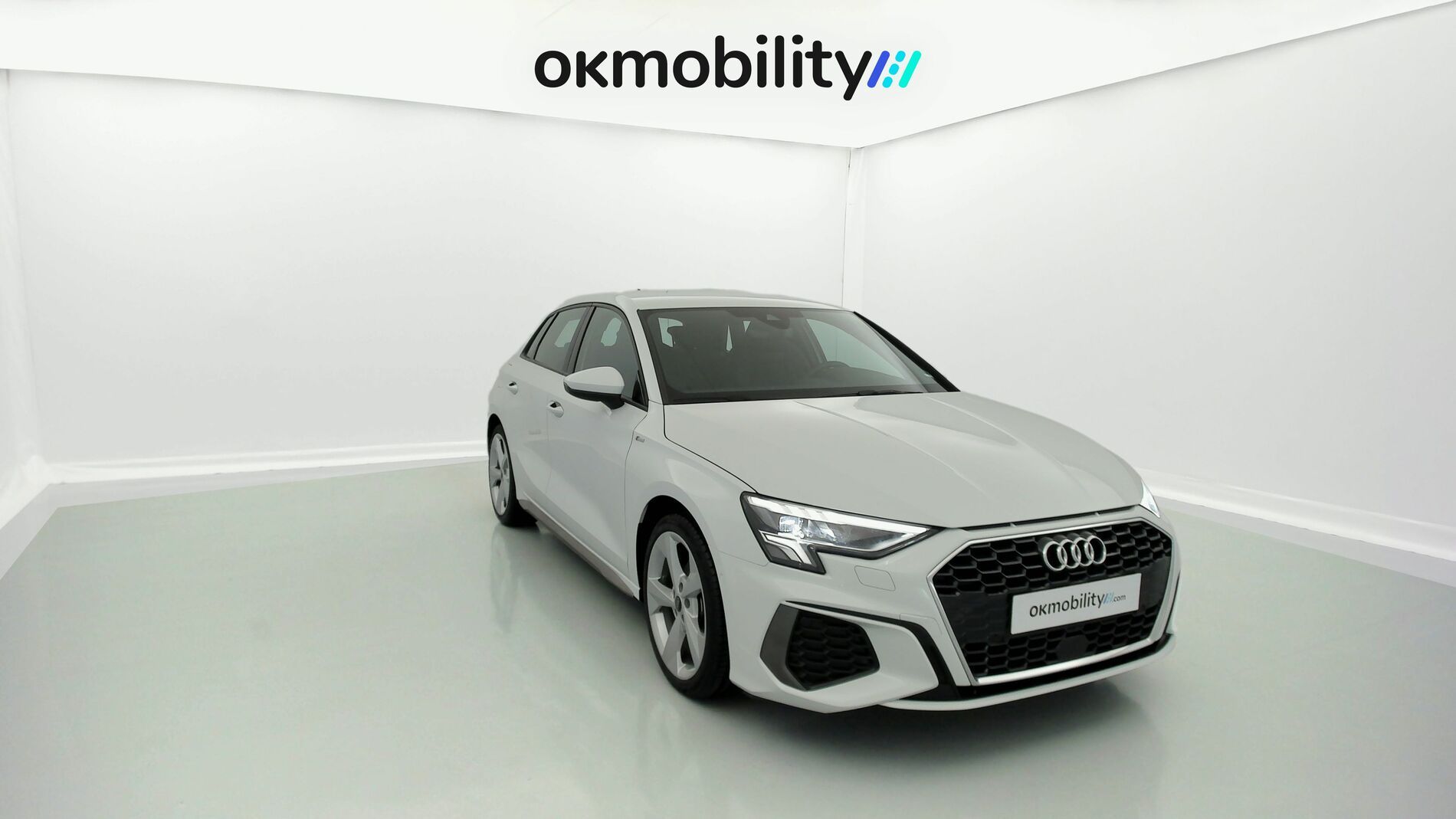 audi a3 sportback s line 35 TFSI 150 STRONIC 2023 gletscherweiss metallic 3