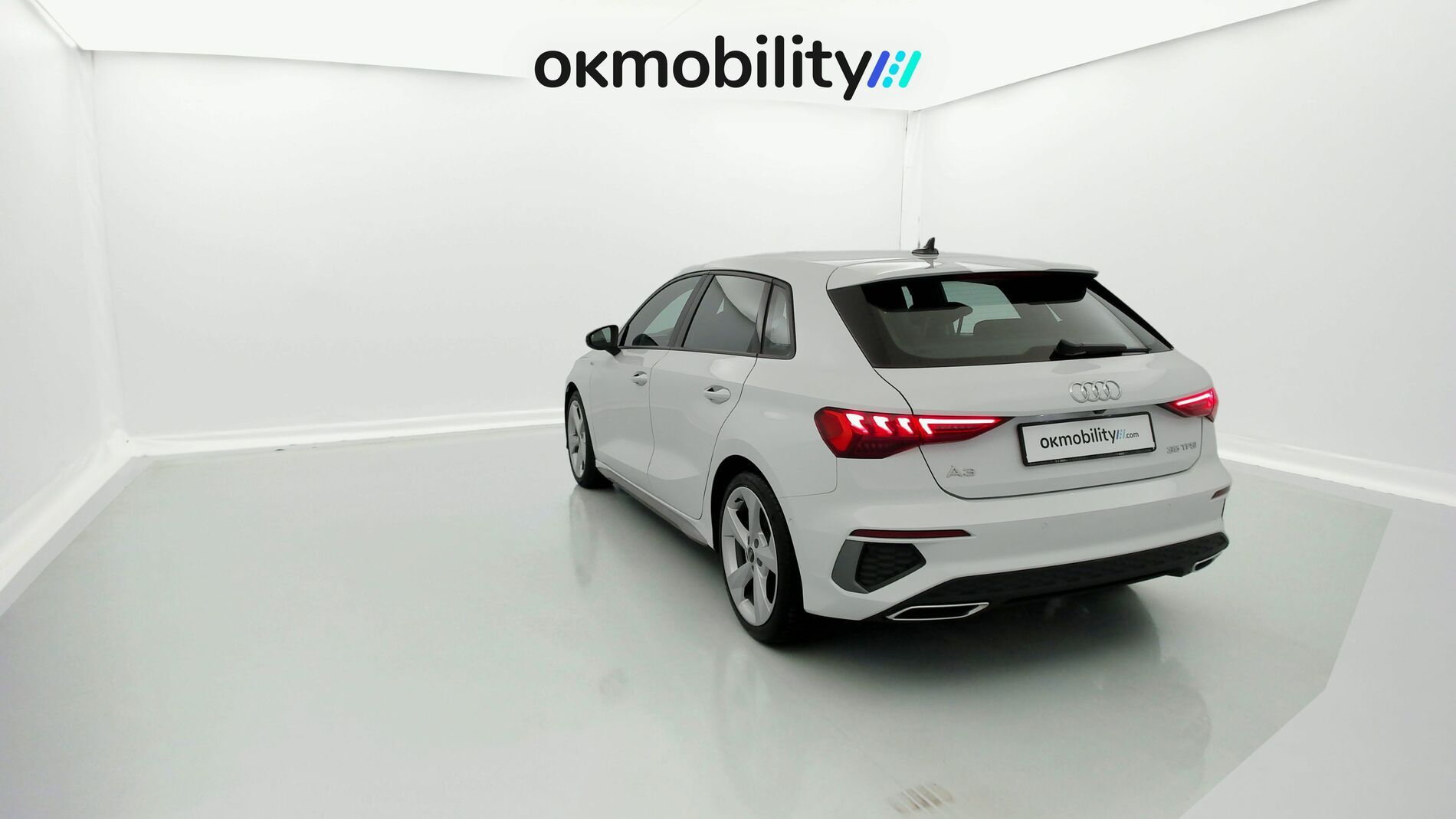 audi a3 sportback s line 35 TFSI 150 STRONIC 2023 gletscherweiss metallic 9