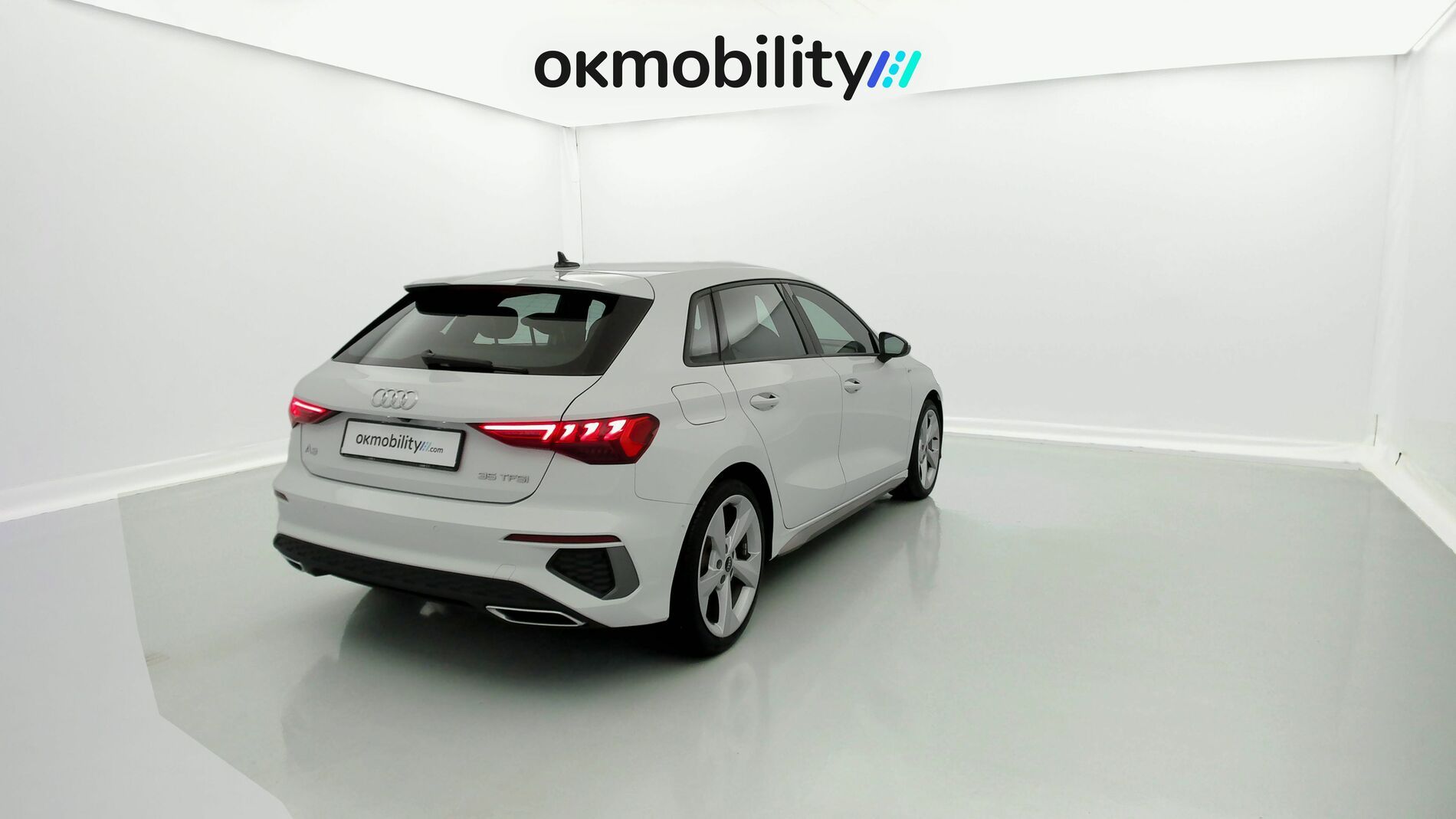 audi a3 sportback s line 35 TFSI 150 STRONIC 2023 gletscherweiss metallic 11