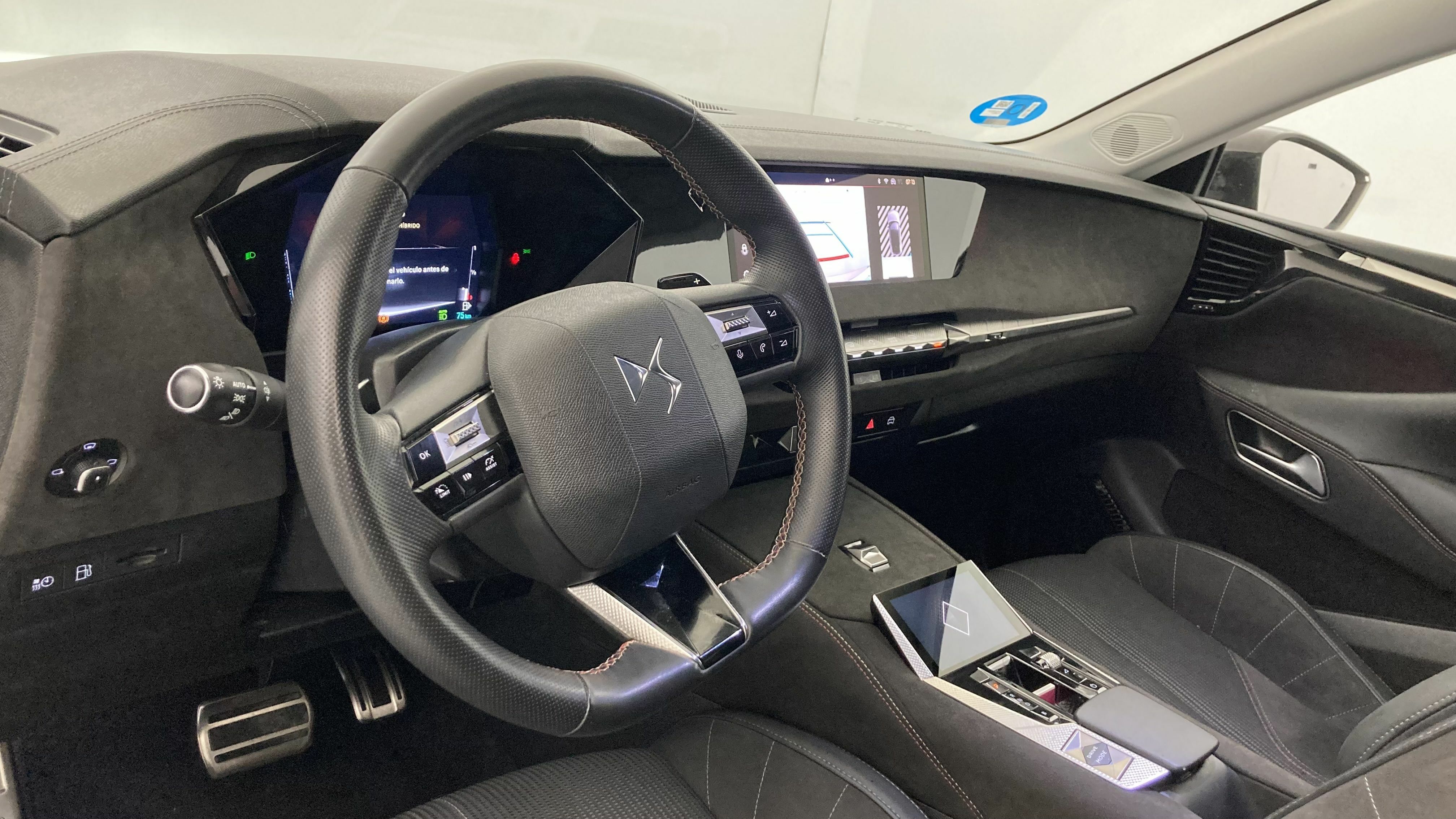 ds ds4 performance line + E-TENSE 225 CA 2023 crystal pearl 14