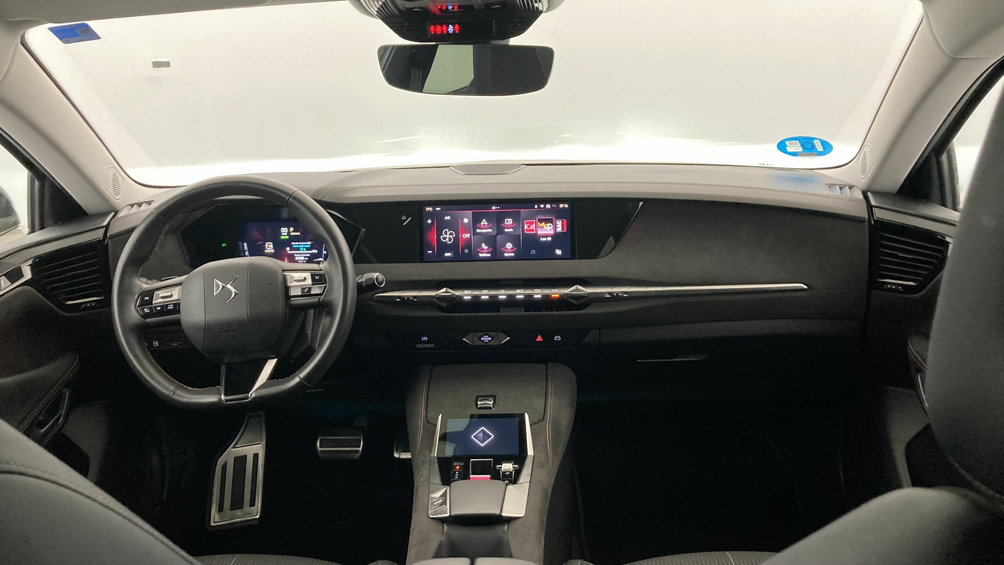 ds ds4 performance line + E-TENSE 225 CA 2023 crystal pearl 15