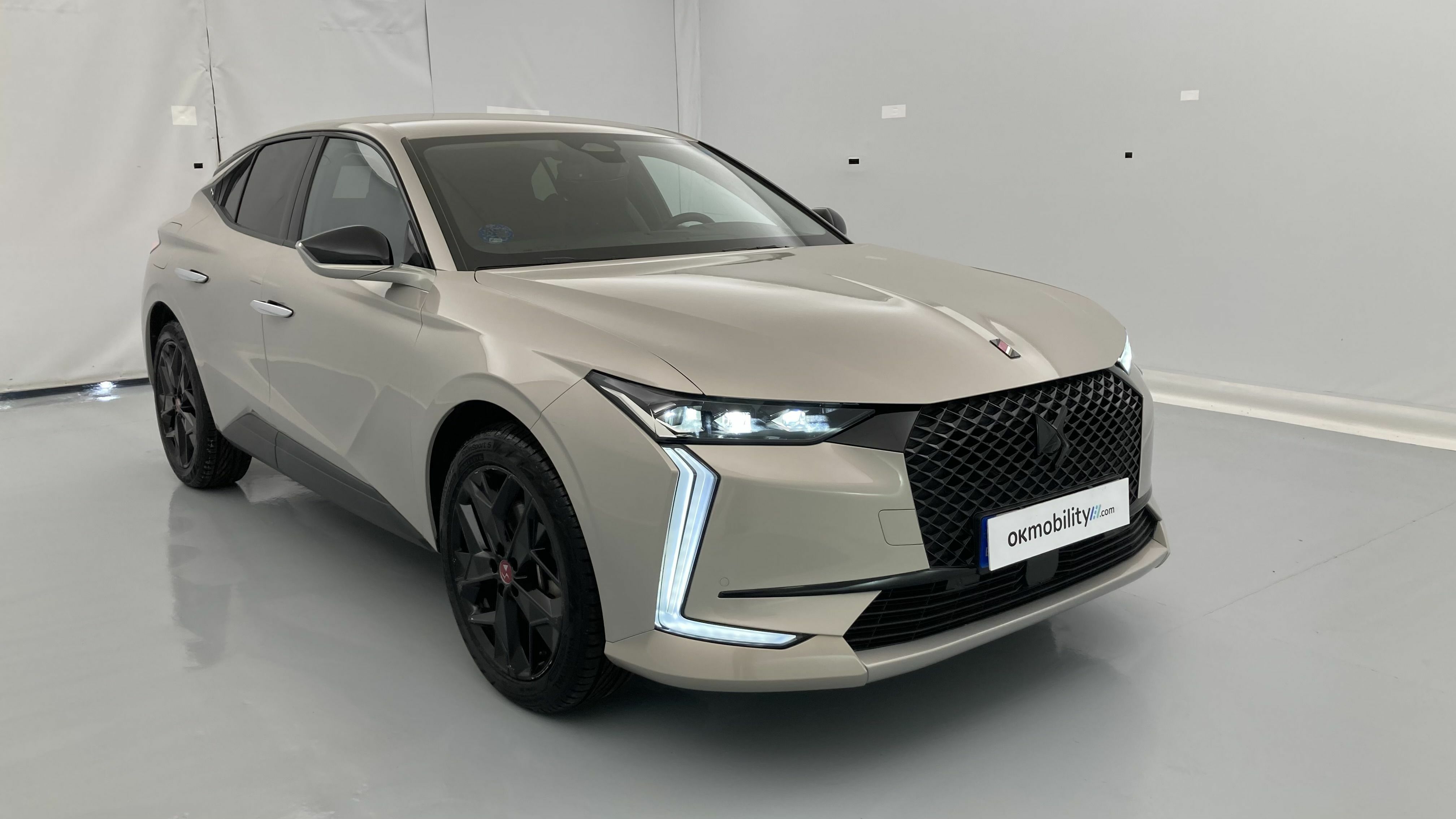 ds ds4 performance line + E-TENSE 225 CA 2023 crystal pearl 22