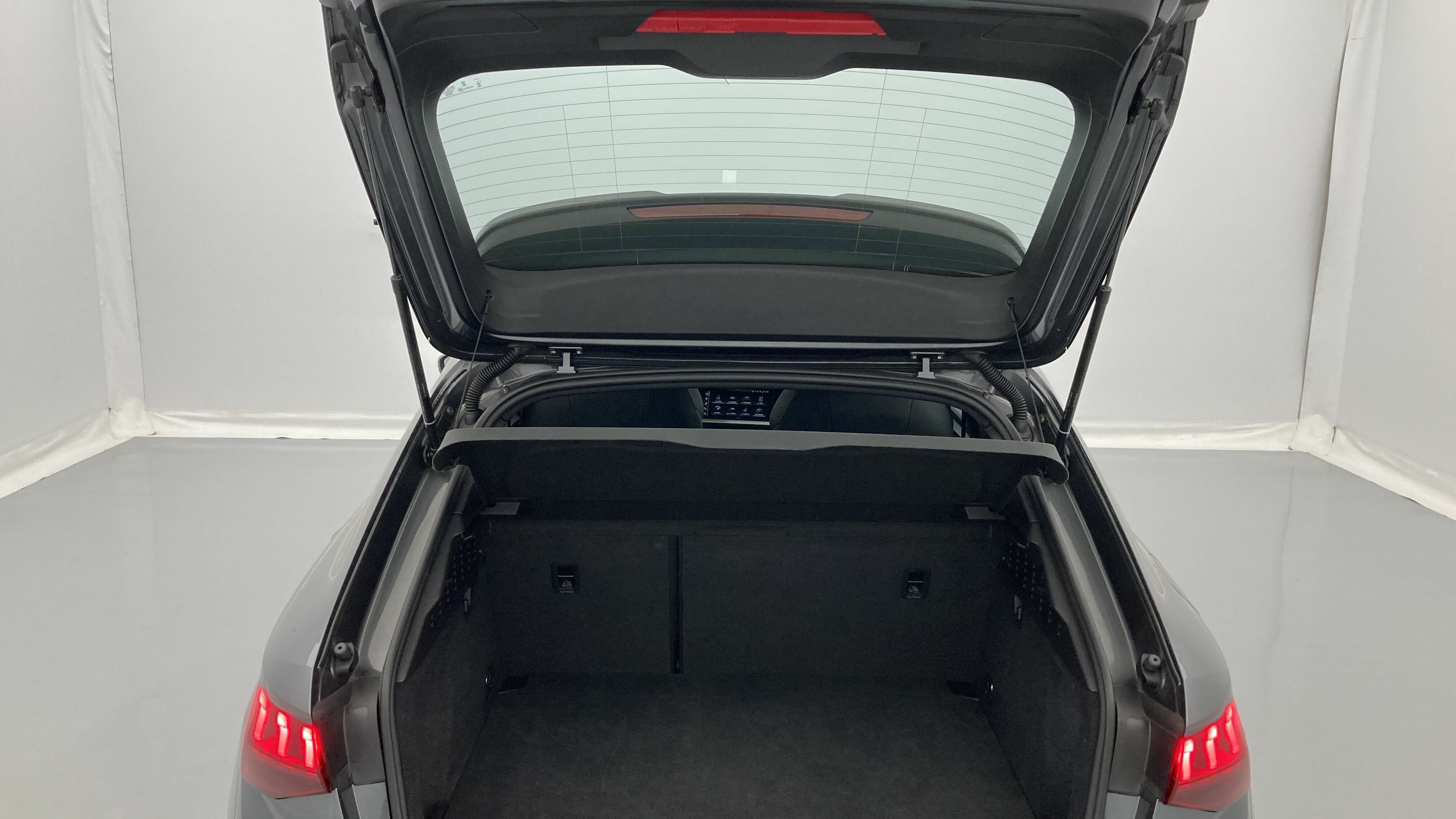 audi a3 sportback s line 35 TFSI 150 STRONIC 2024 daytonagrau perleff. 24