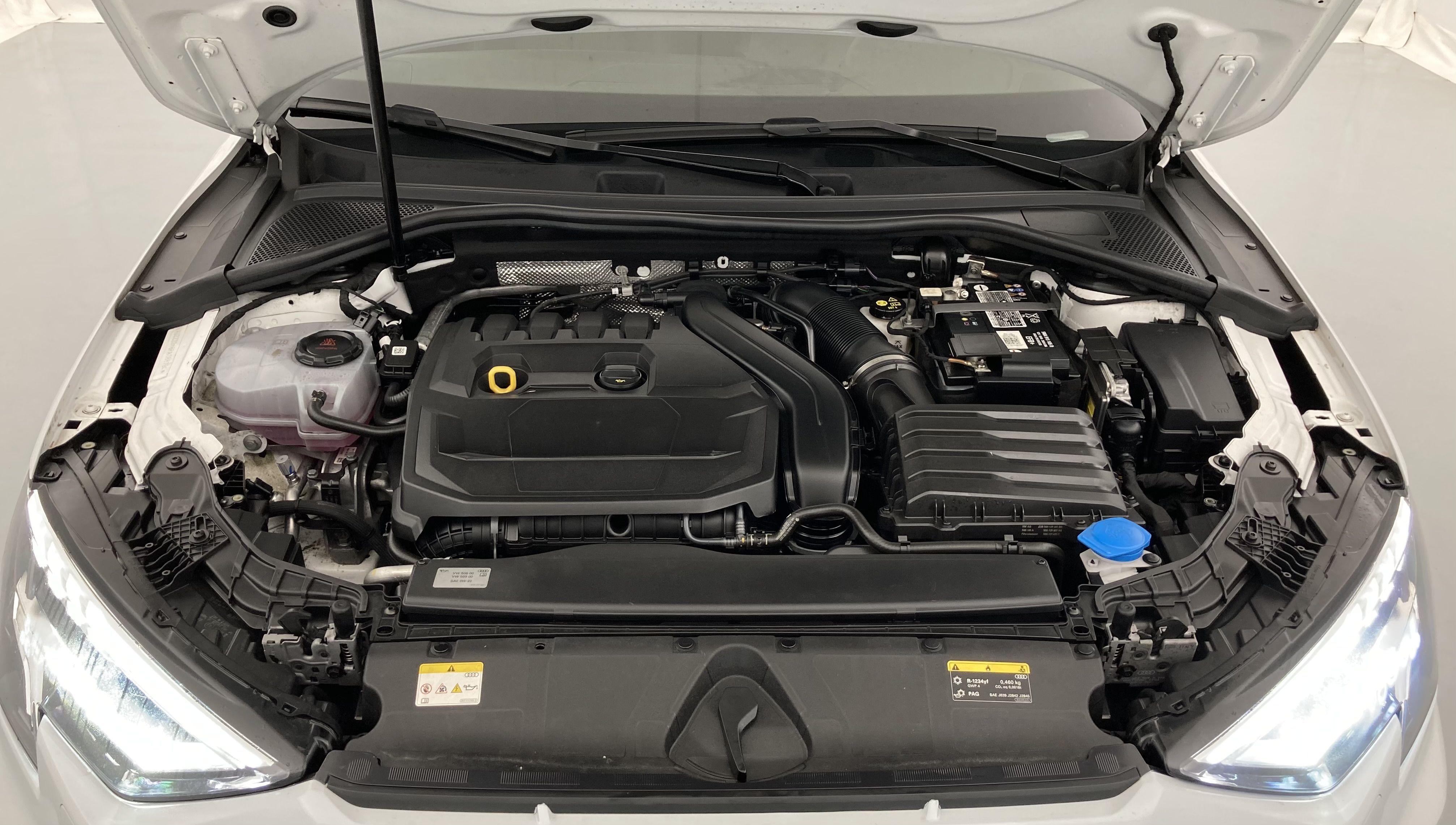 audi a3 sportback s line 35 TFSI 150 STRONIC 2024 gletscherweiss metallic 26