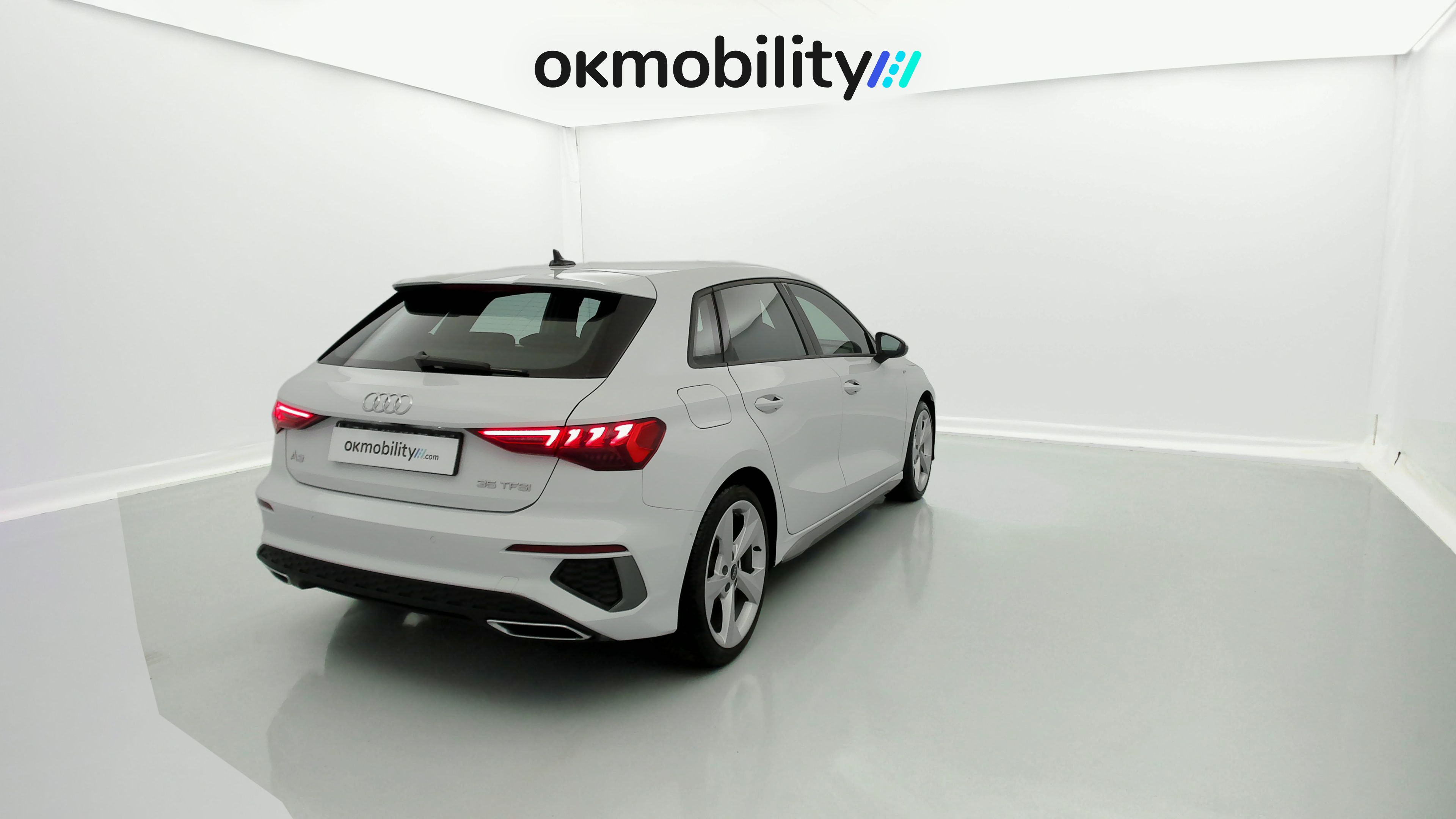 audi a3 sportback s line 35 TFSI 150 STRONIC 2024 gletscherweiss metallic 12