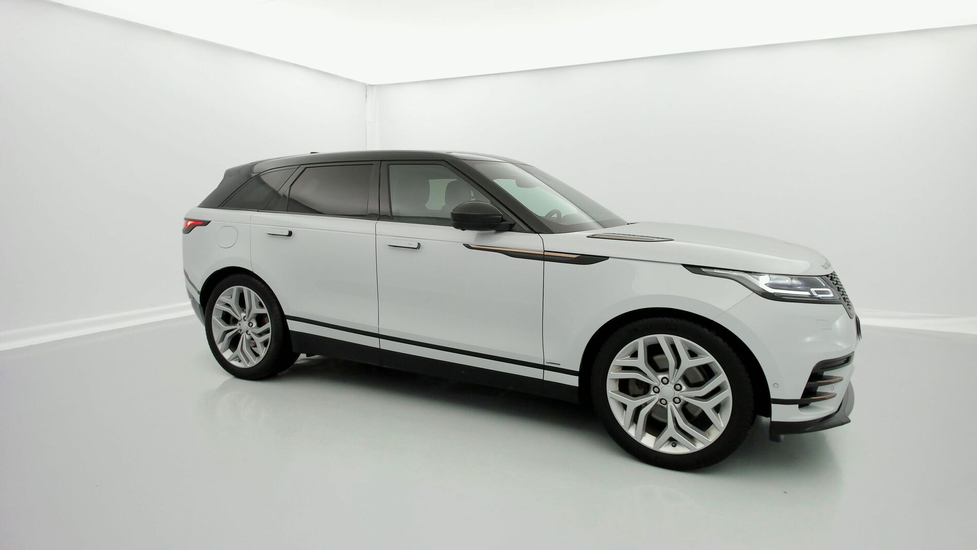 land rover range rover velar r-dynamic se 3.0D 275CV AUTO 2020 yulong white / narvik black 2