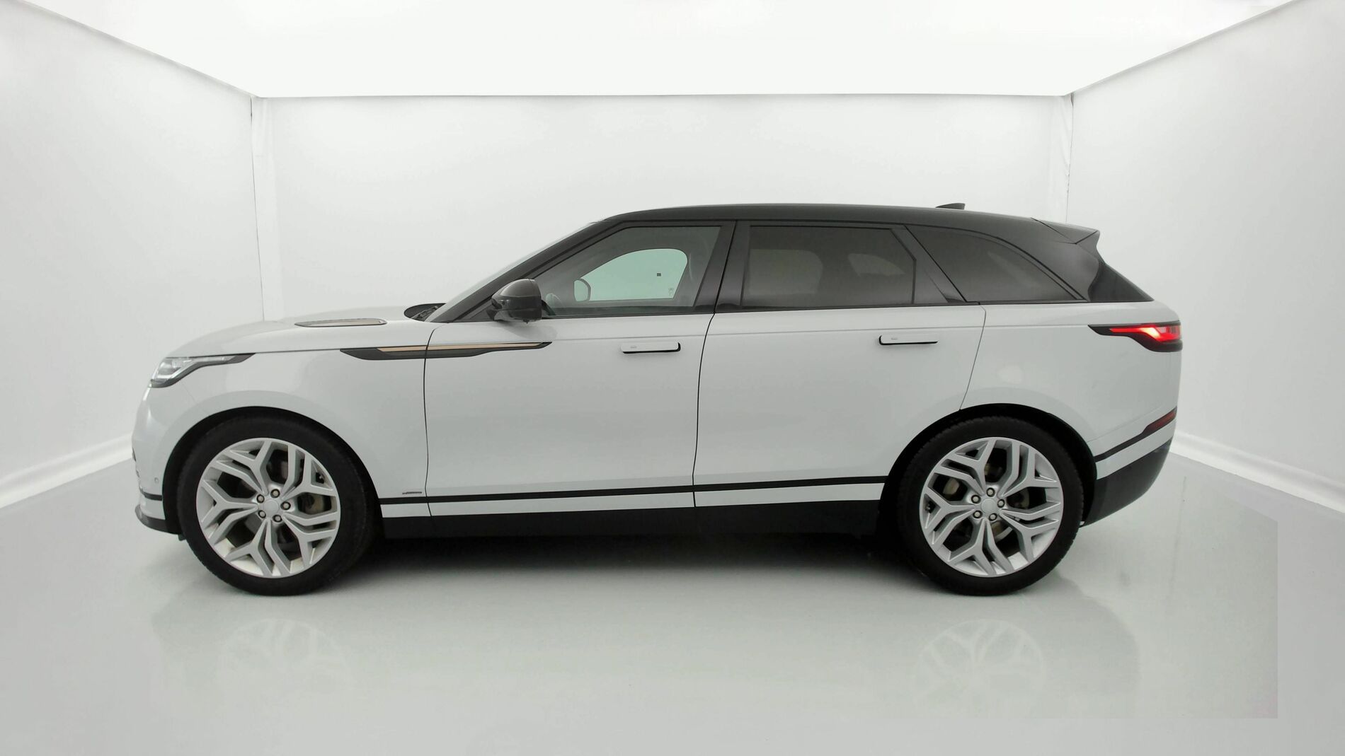 land rover range rover velar r-dynamic se 3.0D 275CV AUTO 2020 yulong white / narvik black 7