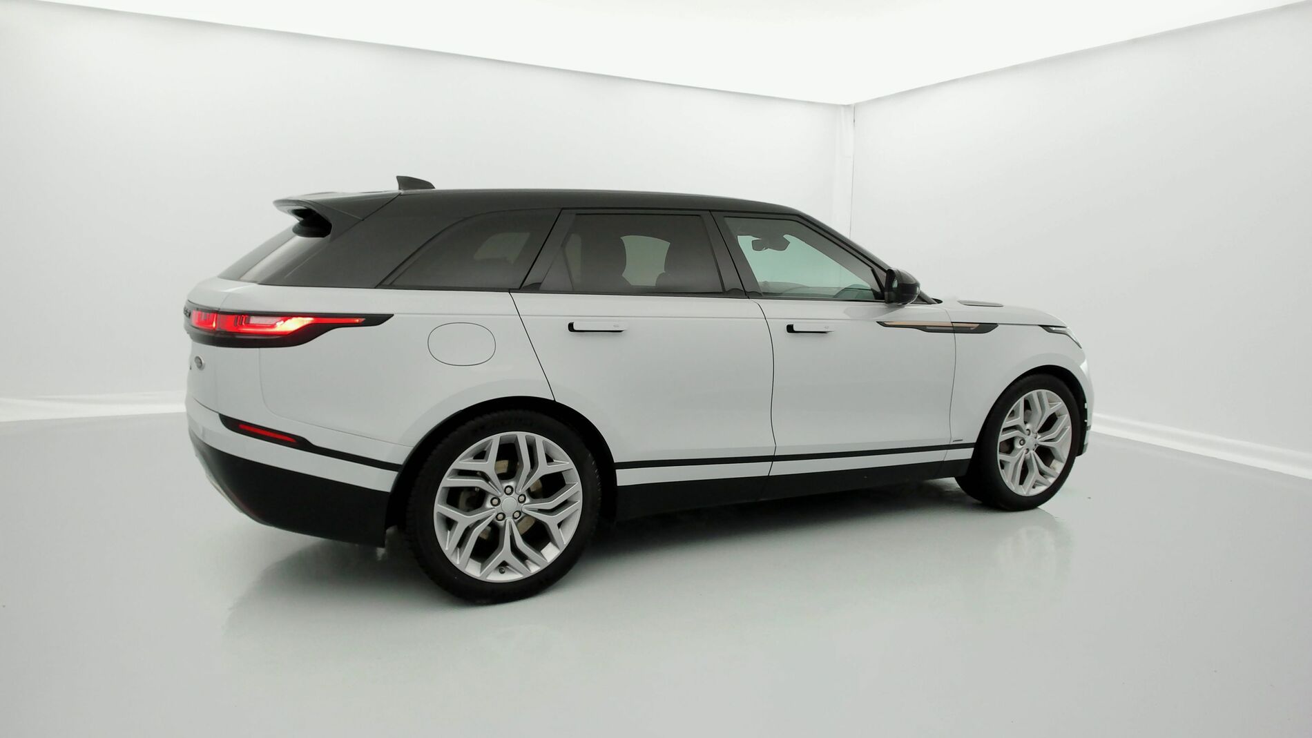 land rover range rover velar r-dynamic se 3.0D 275CV AUTO 2020 yulong white / narvik black 12
