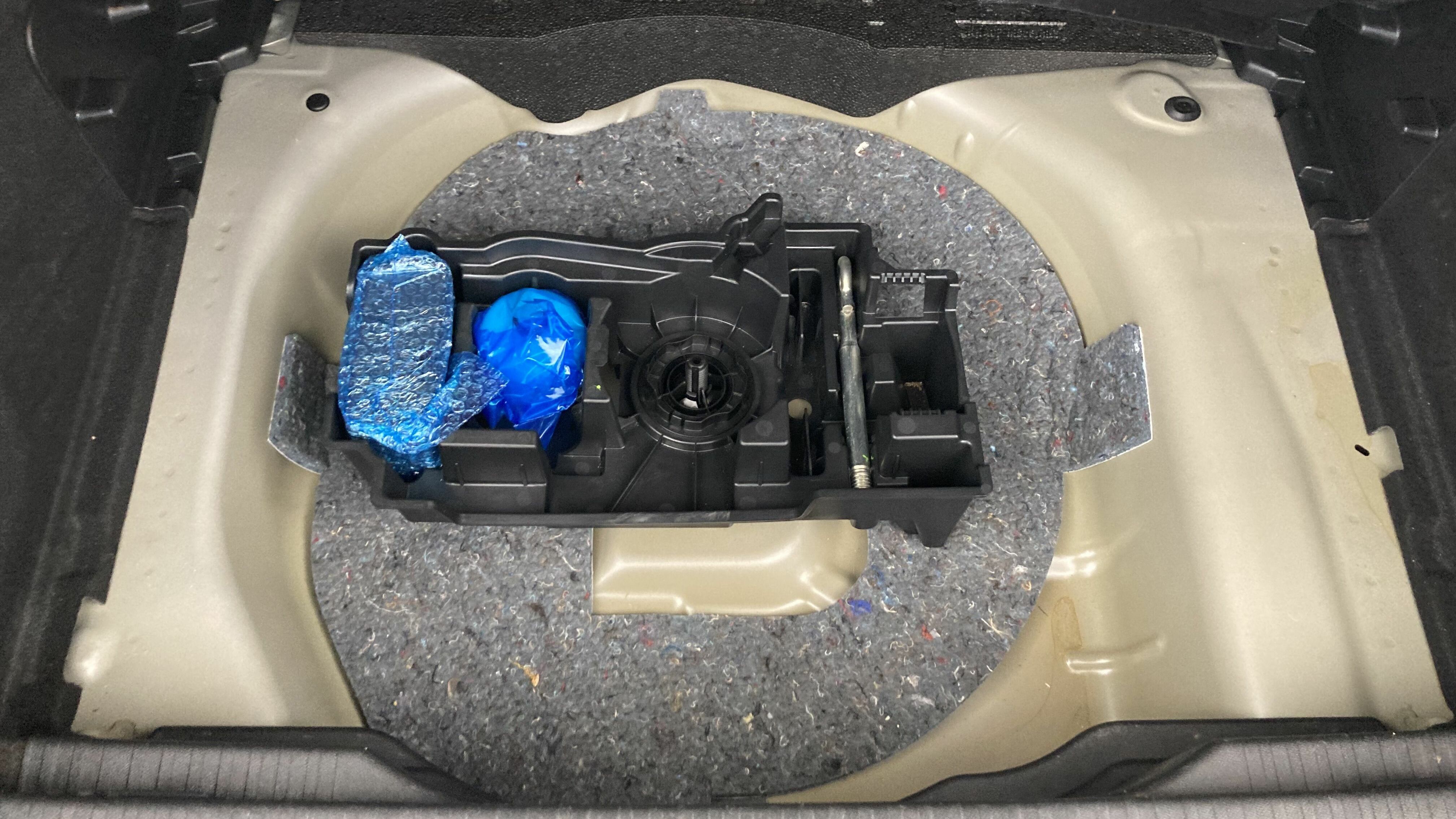 citroen c4 feel pack 1.2 PURETECH 130 2023 gris acero 23