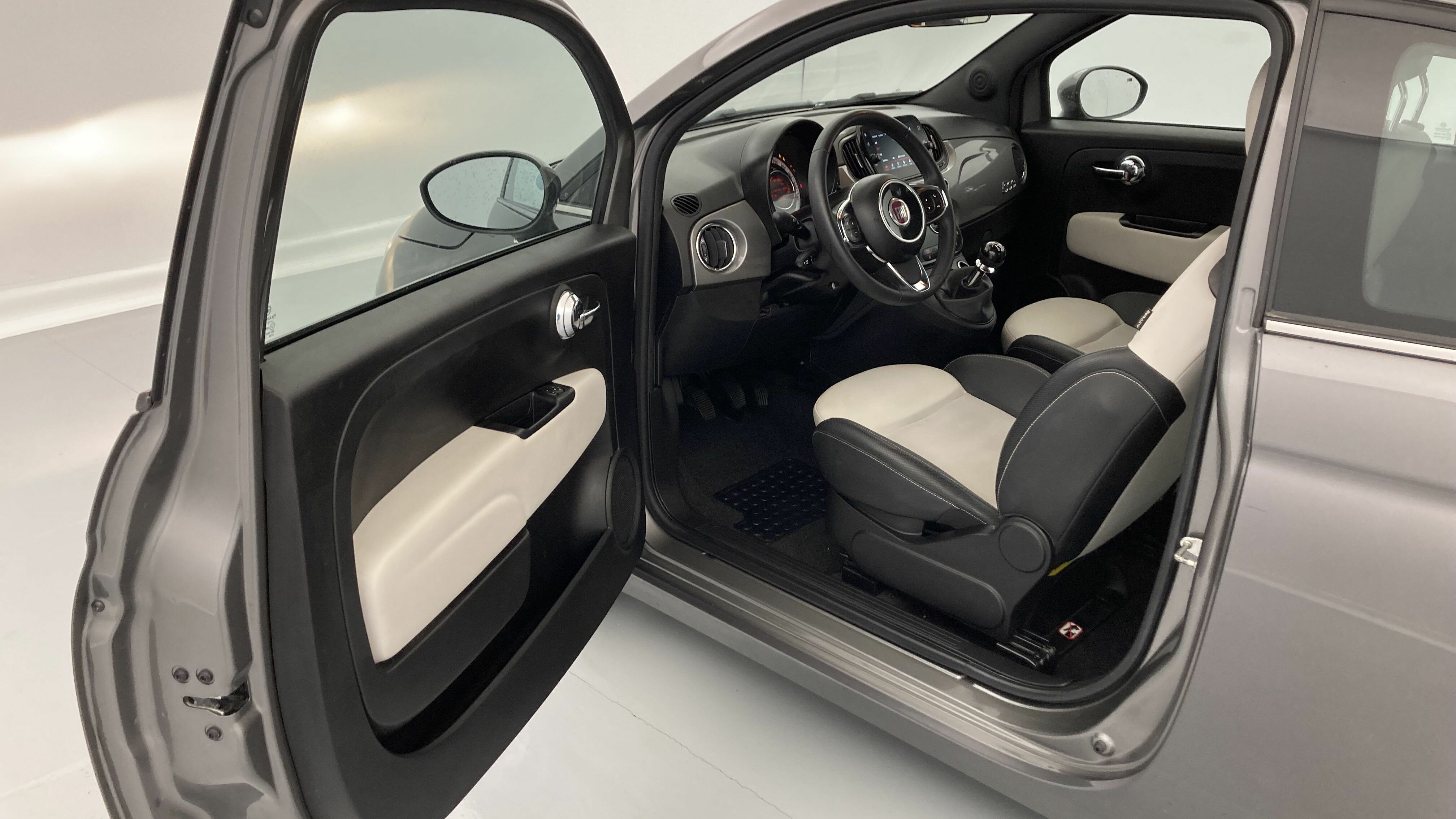 fiat 500 dolcevita 1.0 HYBRID 70 MHEV 2023 gris pompei 11