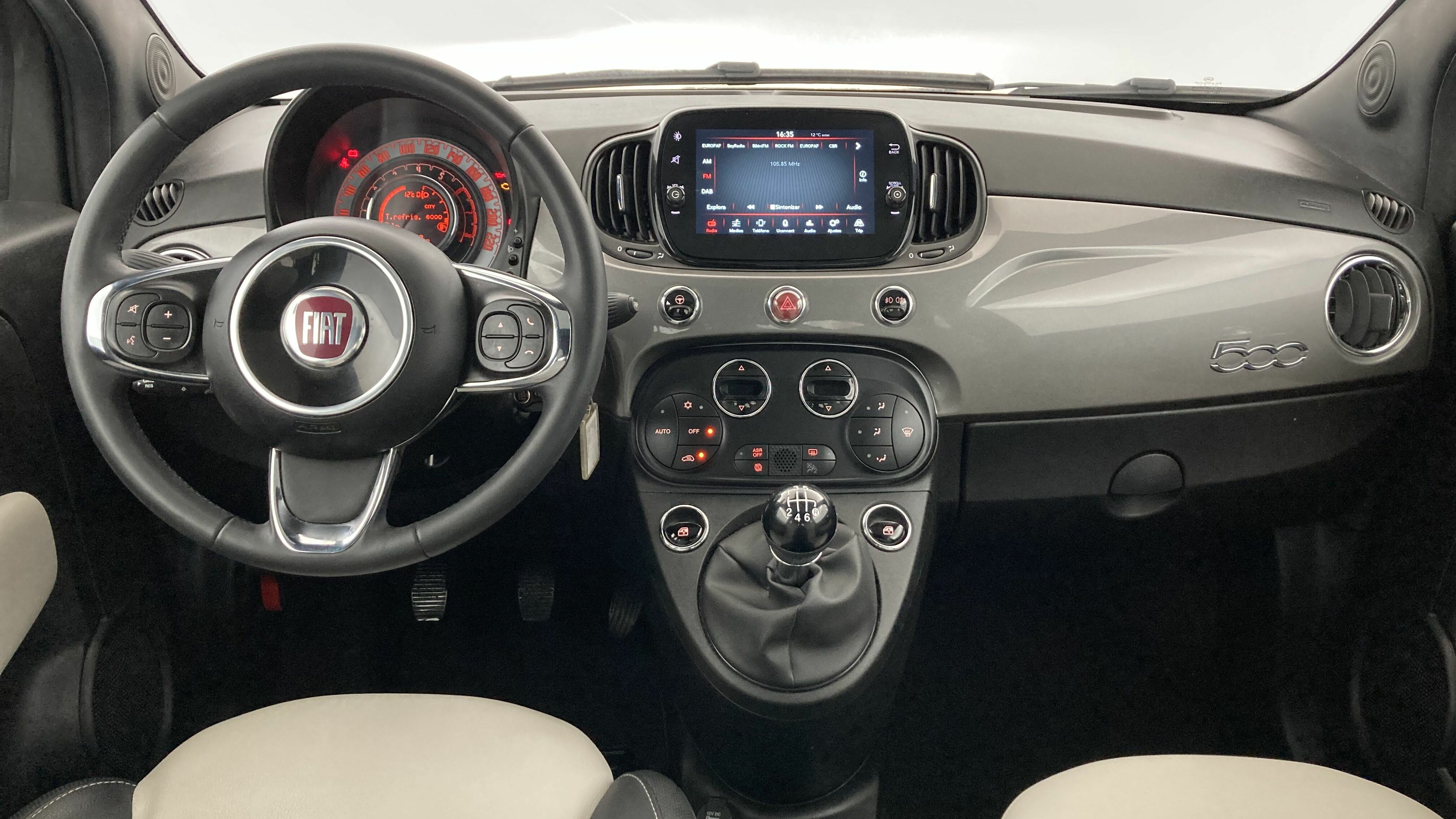 fiat 500 dolcevita 1.0 HYBRID 70 MHEV 2023 gris pompei 13