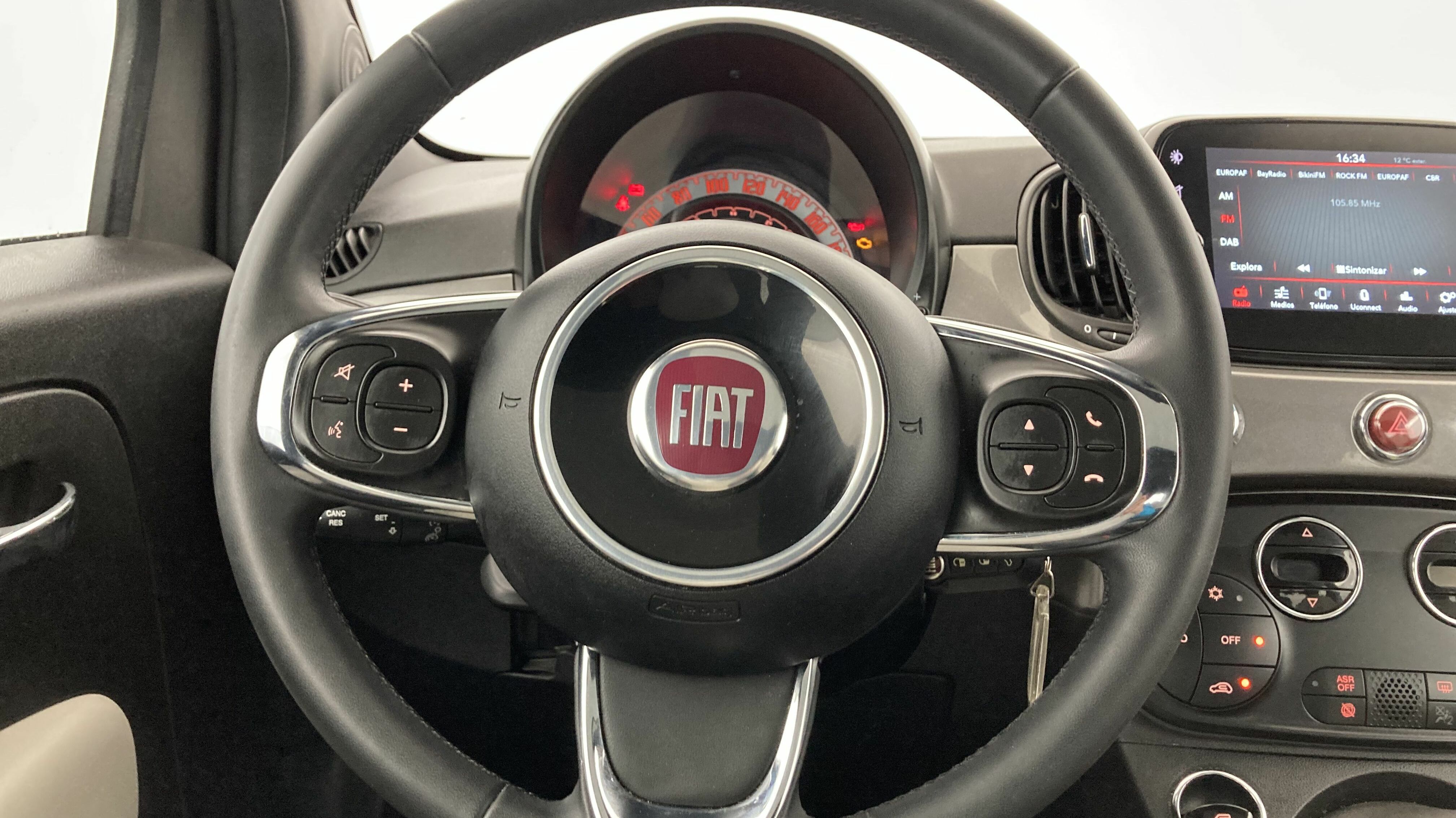 fiat 500 dolcevita 1.0 HYBRID 70 MHEV 2023 gris pompei 14