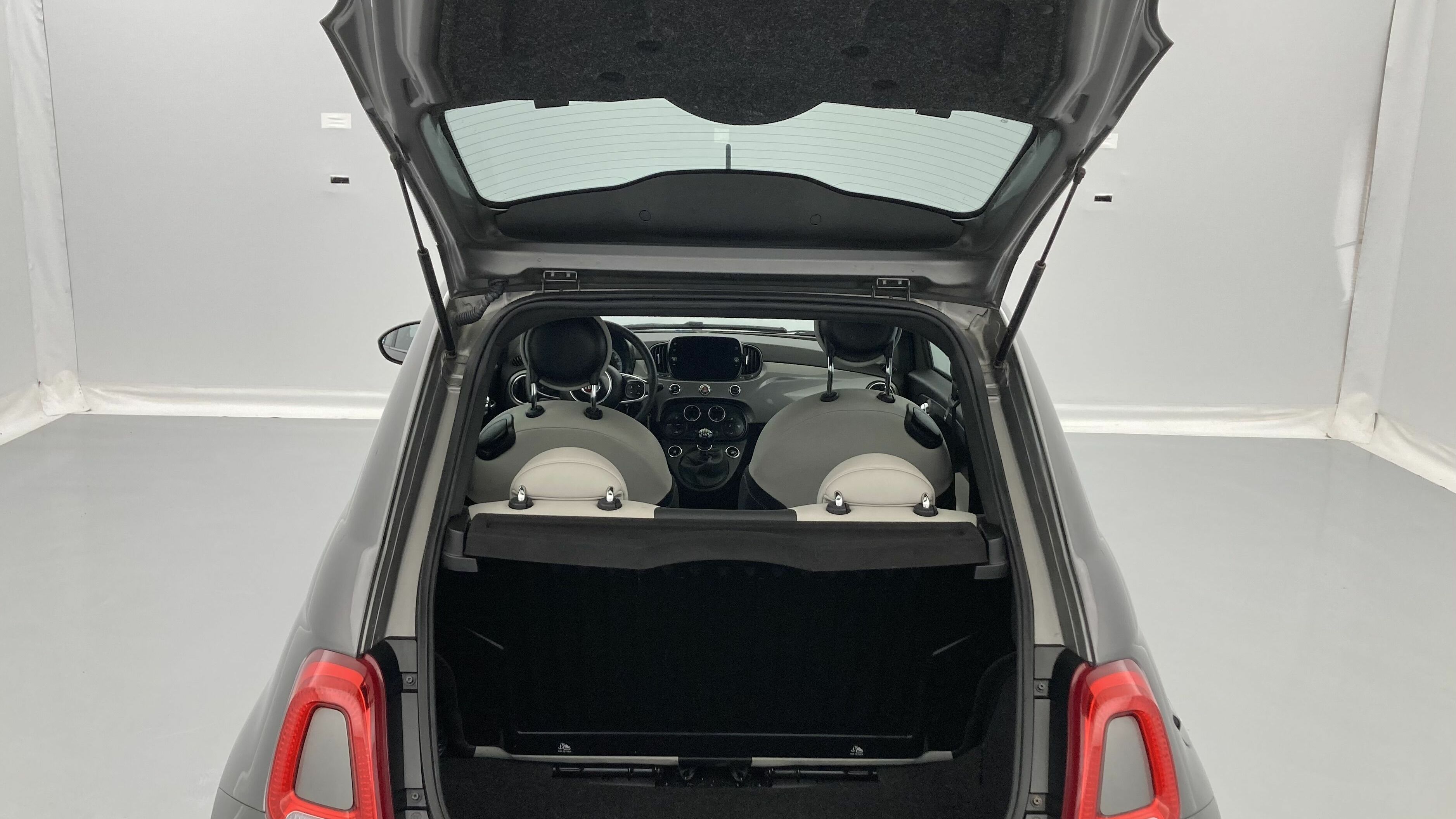 fiat 500 dolcevita 1.0 HYBRID 70 MHEV 2023 gris pompei 18