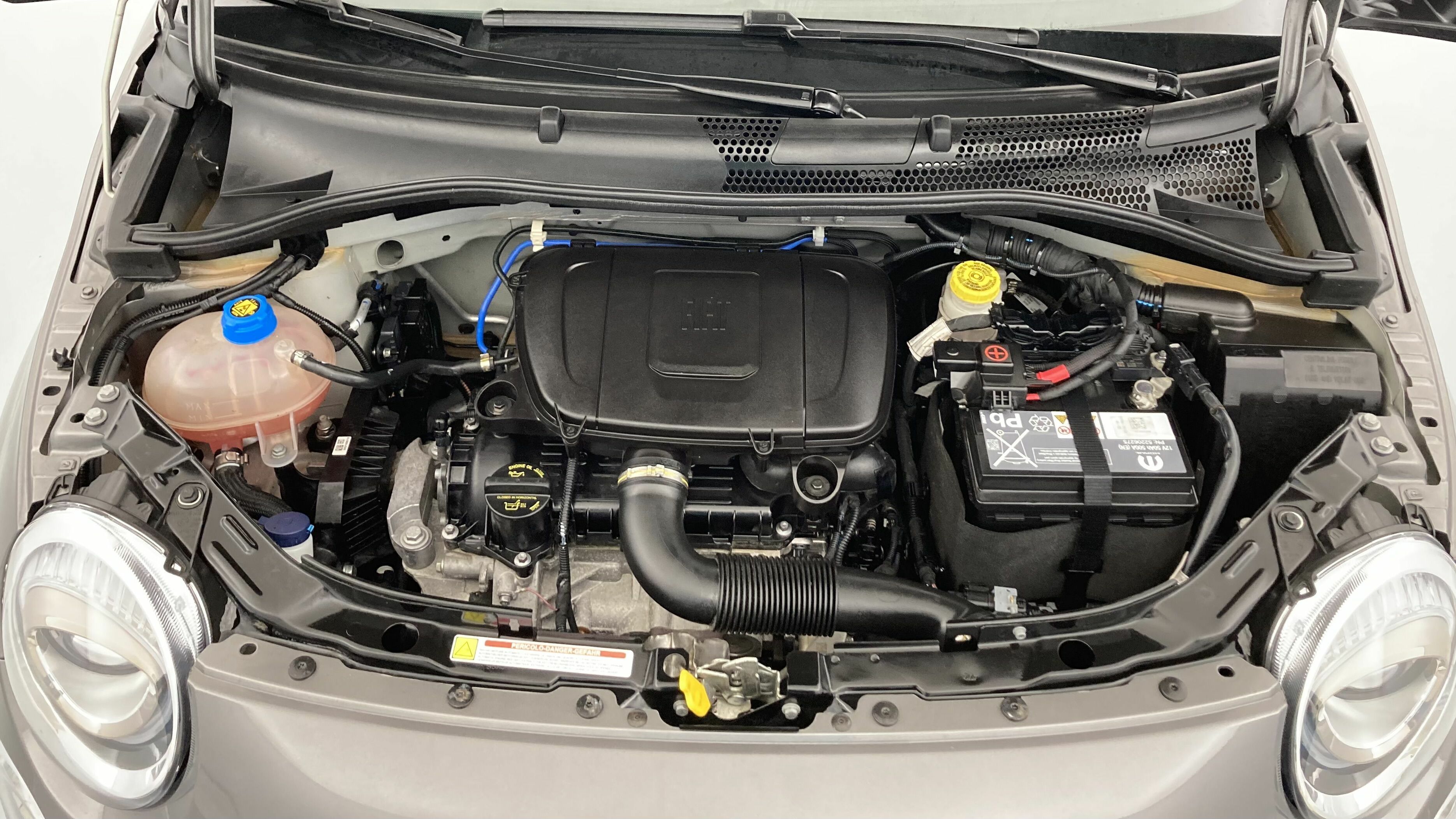 fiat 500 dolcevita 1.0 HYBRID 70 MHEV 2023 gris pompei 19