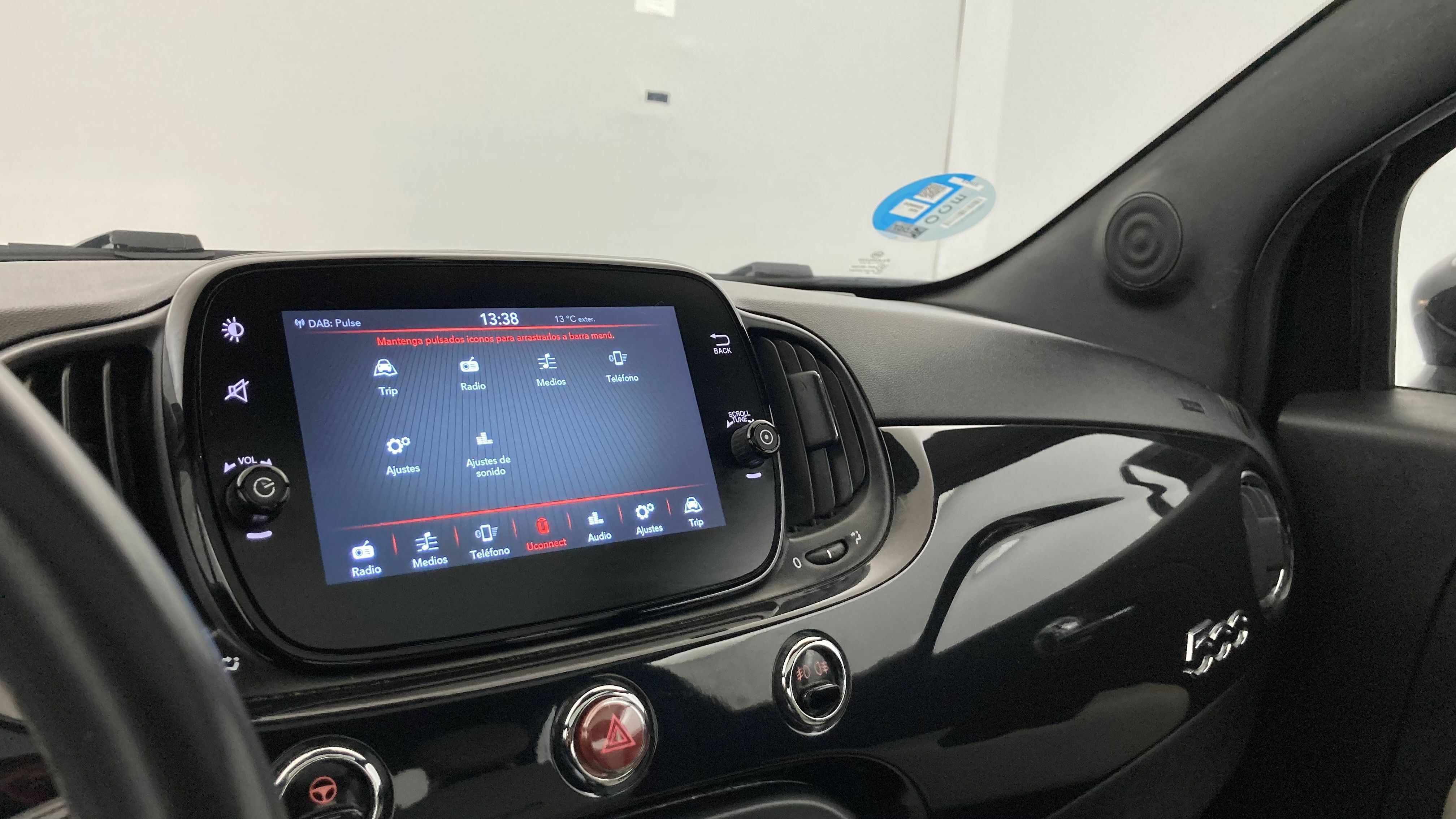fiat 500 dolcevita 1.0 HYBRID 70 MHEV 2023 negro vesuvio 19