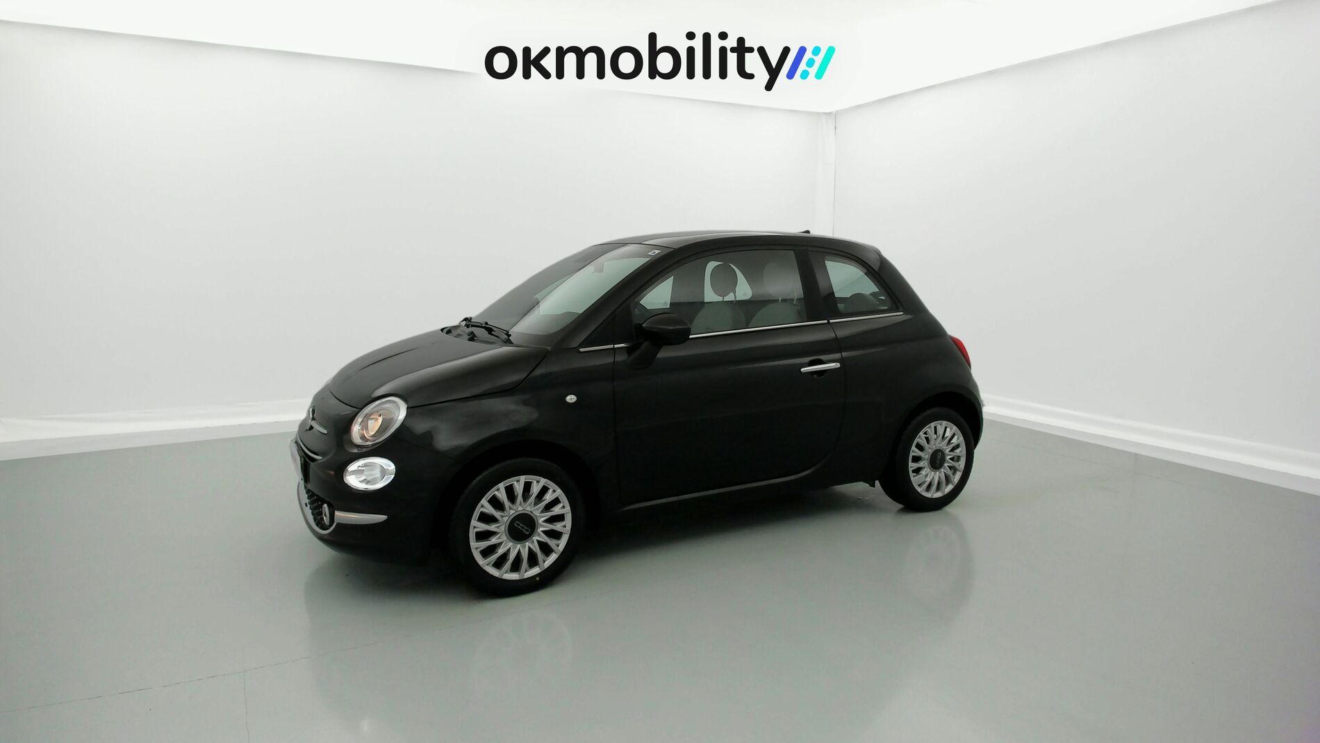fiat 500 dolcevita 1.0 HYBRID 70 MHEV 2023 negro vesuvio 5
