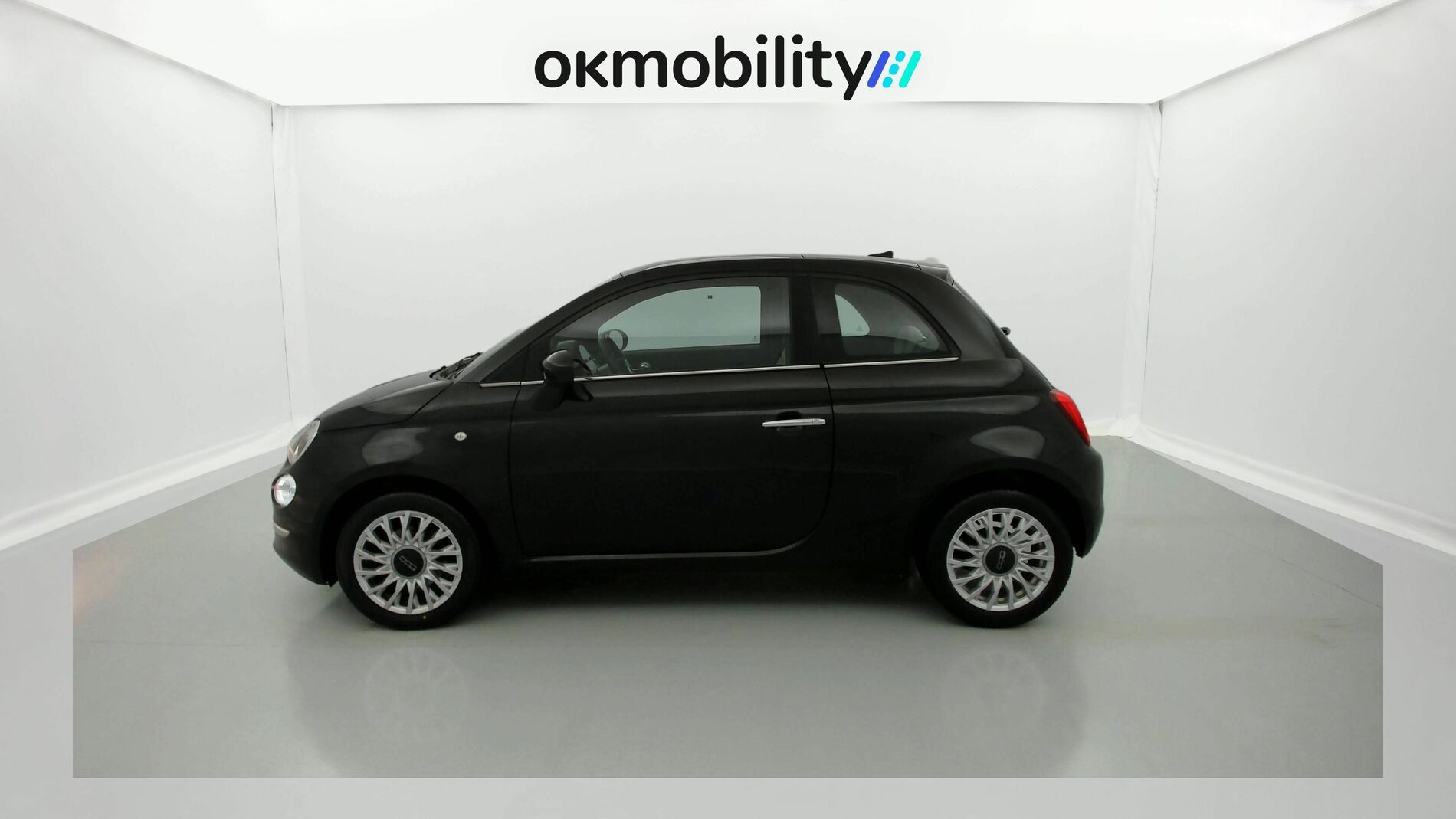 fiat 500 dolcevita 1.0 HYBRID 70 MHEV 2023 negro vesuvio 7