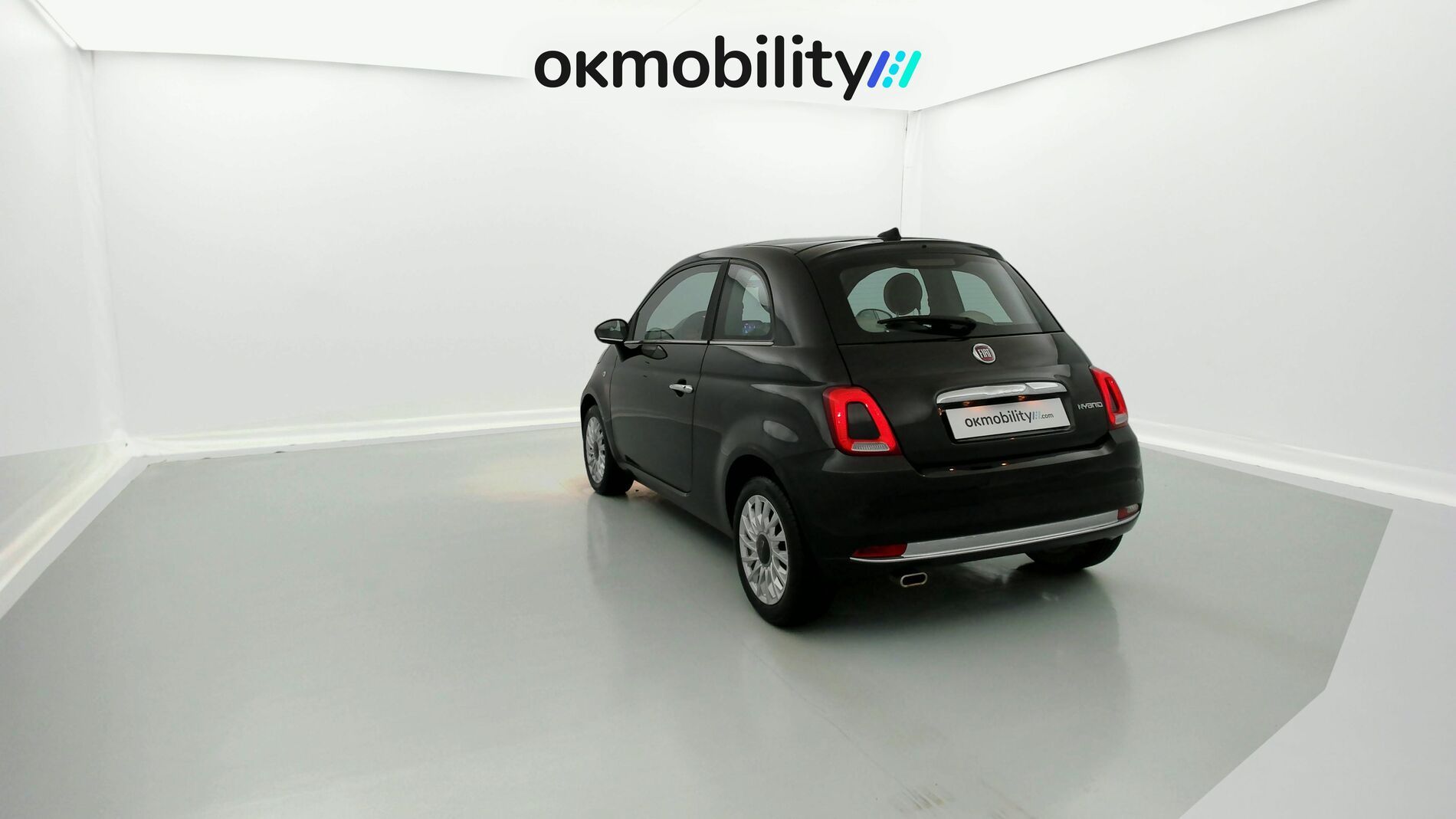fiat 500 dolcevita 1.0 HYBRID 70 MHEV 2023 negro vesuvio 9