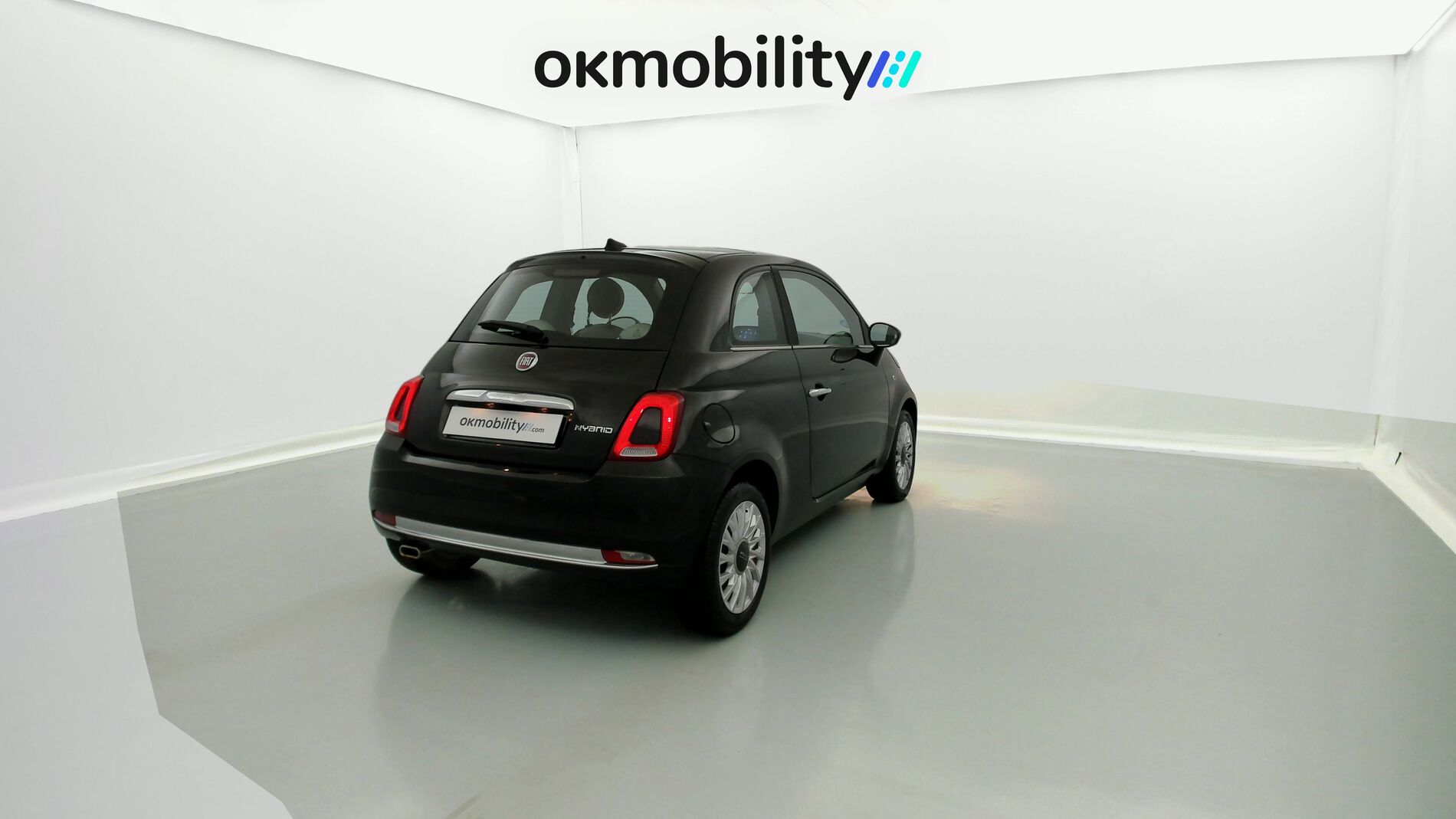 fiat 500 dolcevita 1.0 HYBRID 70 MHEV 2023 negro vesuvio 11