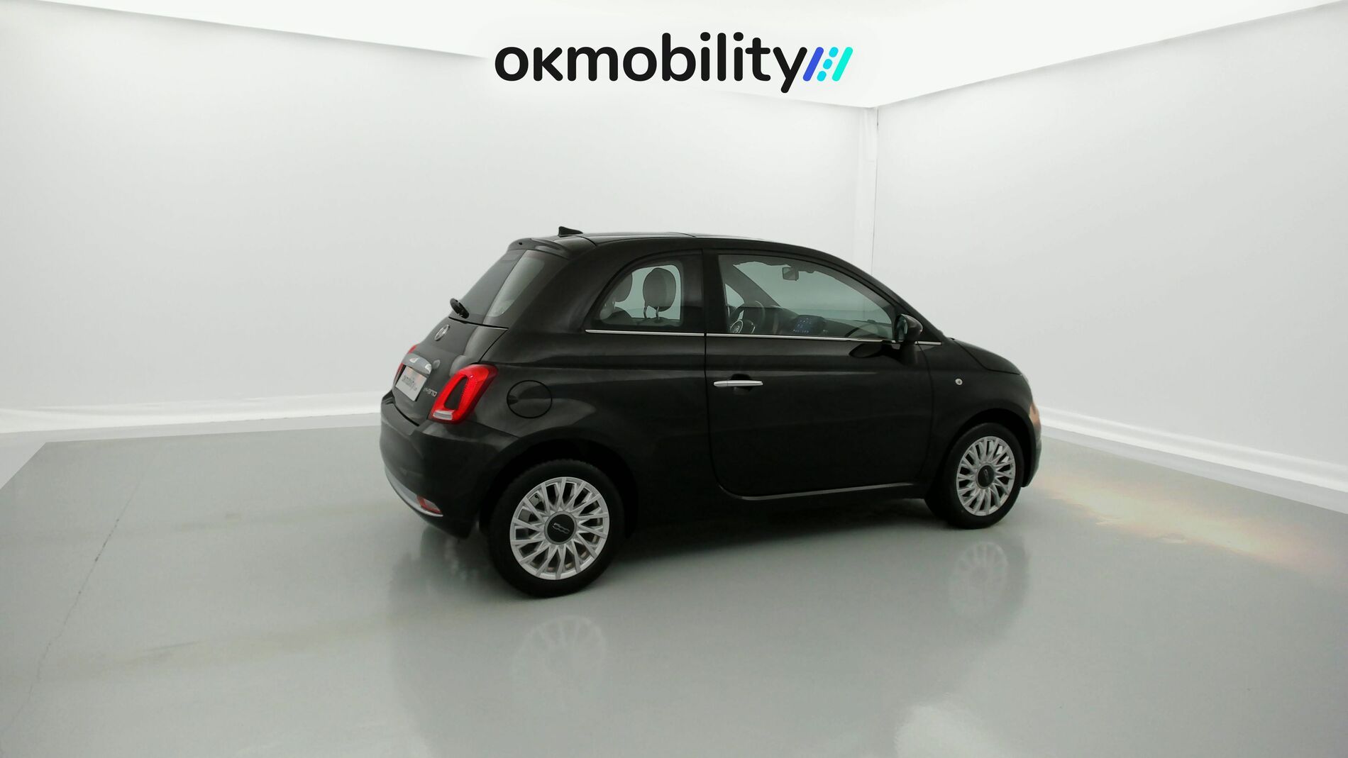 fiat 500 dolcevita 1.0 HYBRID 70 MHEV 2023 negro vesuvio 12