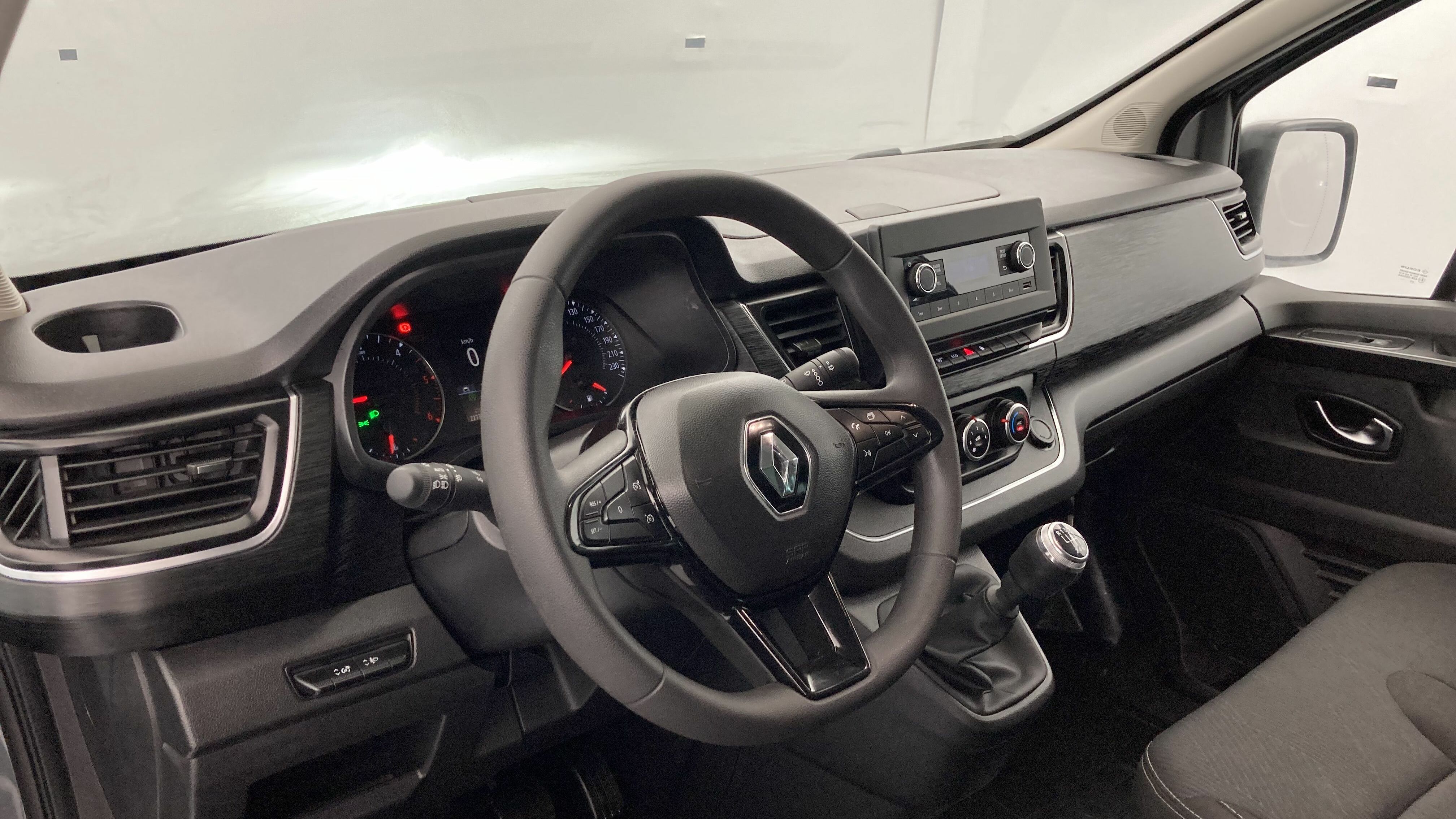renault trafic combi zen 2.0 BLUEDCI 150 2023 stÄdtisches grau 15
