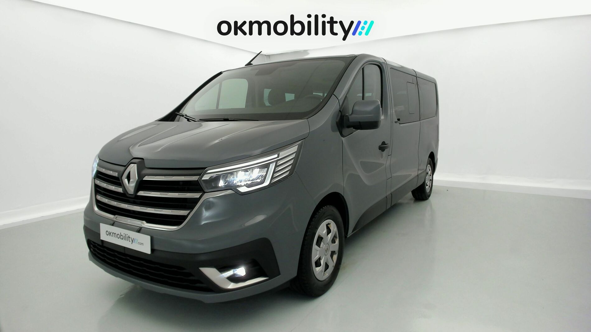 renault trafic combi zen 2.0 BLUEDCI 150 2023 stÄdtisches grau 1