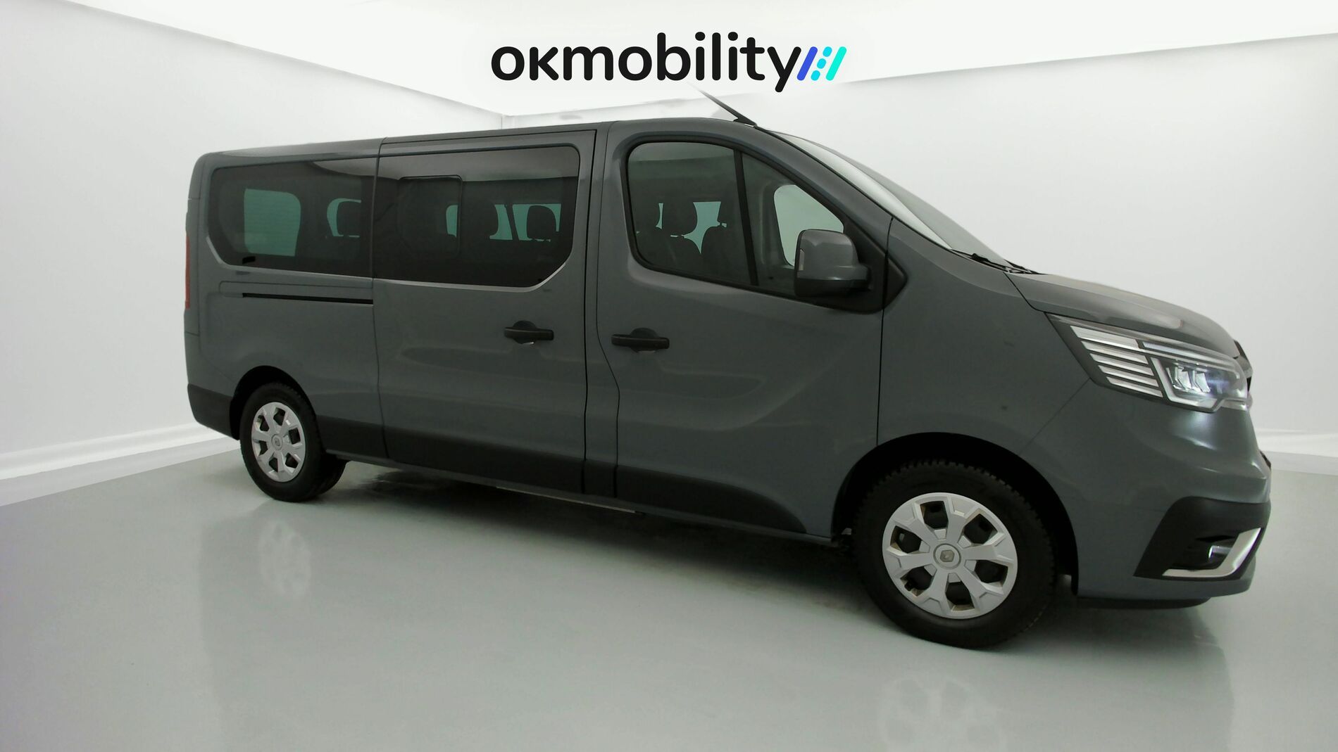 renault trafic combi zen 2.0 BLUEDCI 150 2023 stÄdtisches grau 2