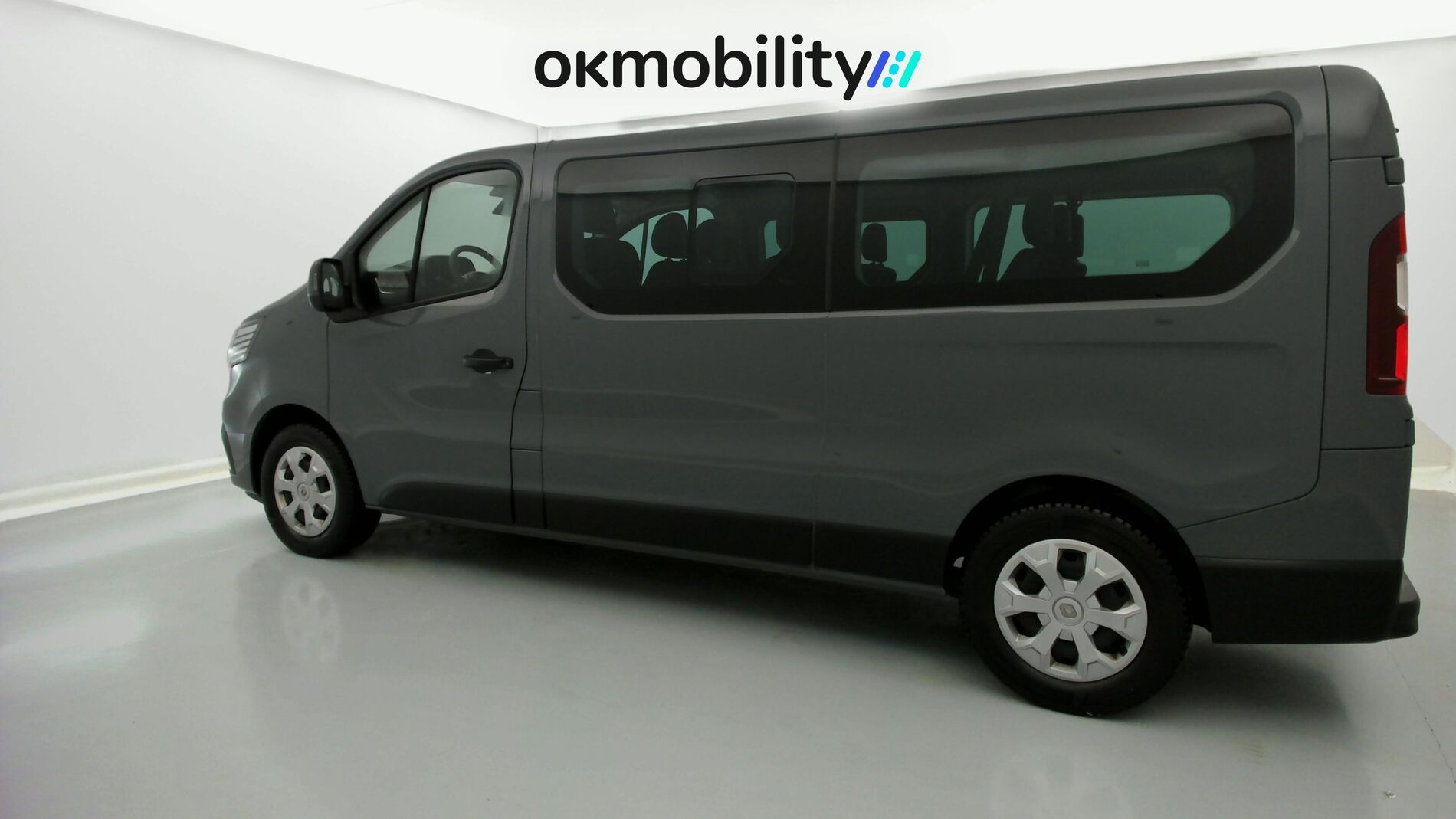 renault trafic combi zen 2.0 BLUEDCI 150 2023 stÄdtisches grau 8