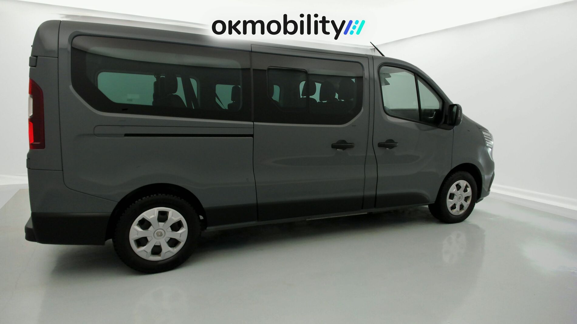 renault trafic combi zen 2.0 BLUEDCI 150 2023 stÄdtisches grau 12