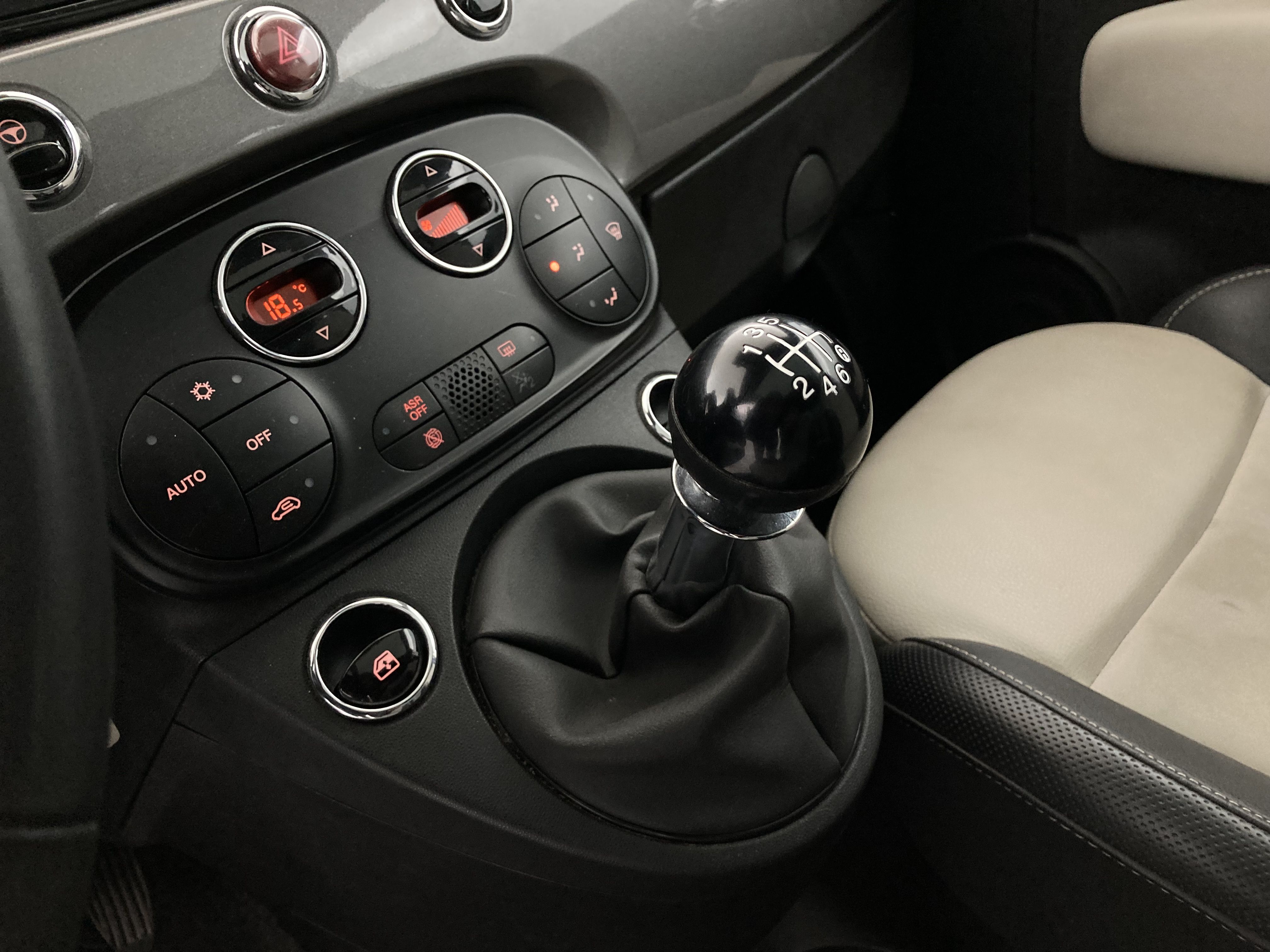 fiat 500 dolcevita 1.0 HYBRID 70 MHEV 2023 gris pompei 14