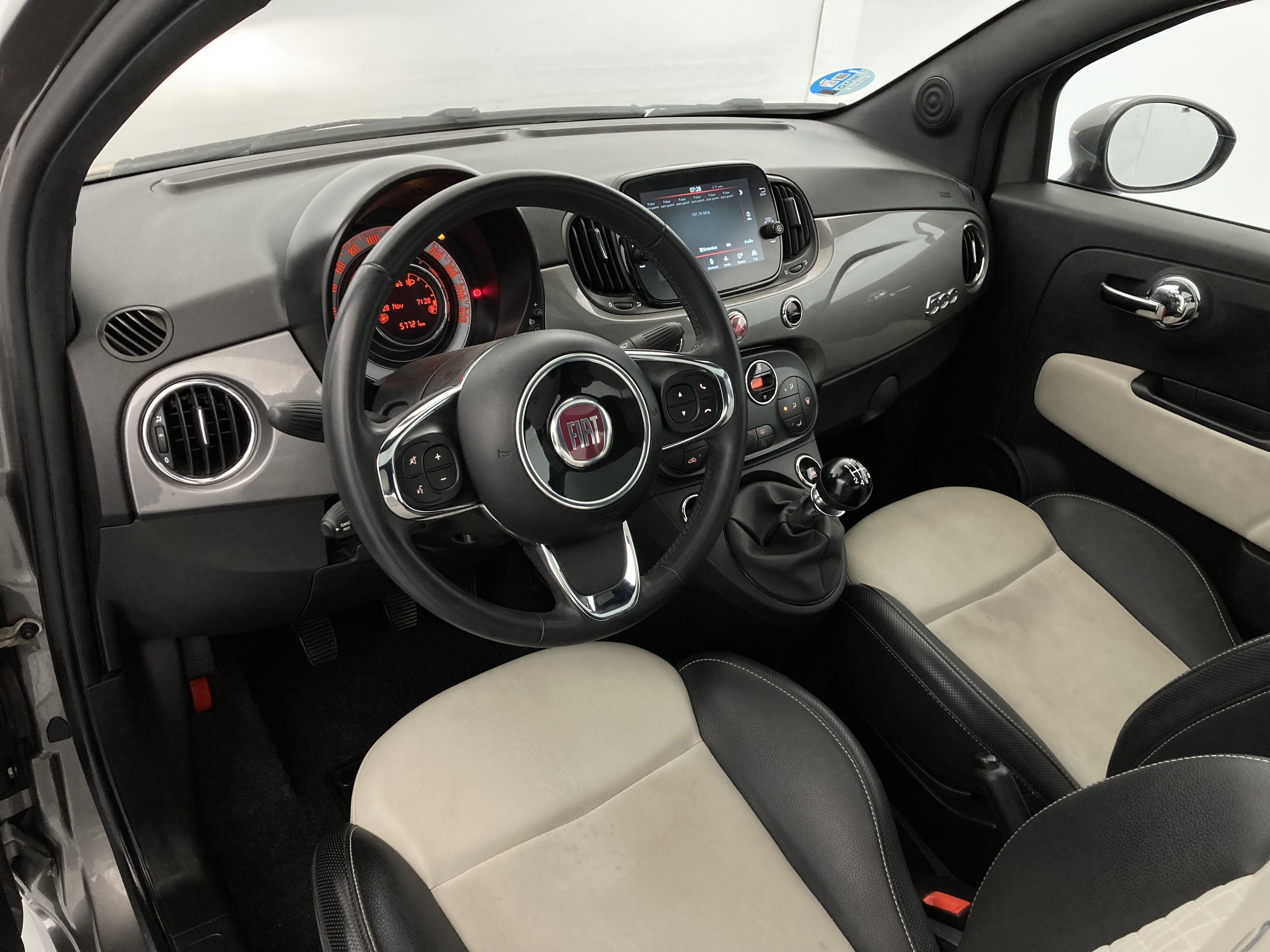 fiat 500 dolcevita 1.0 HYBRID 70 MHEV 2023 gris pompei 19