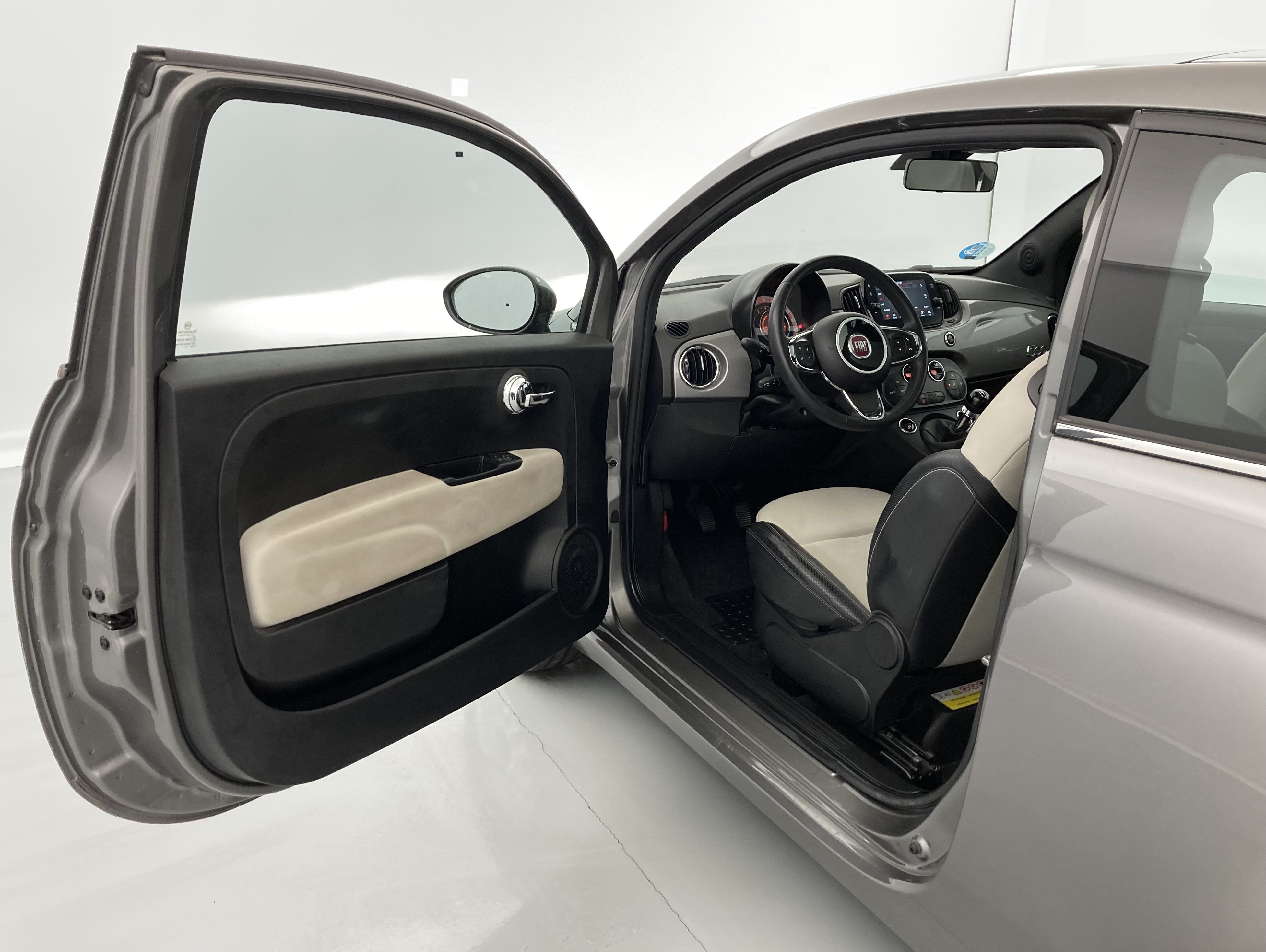 fiat 500 dolcevita 1.0 HYBRID 70 MHEV 2023 gris pompei 20