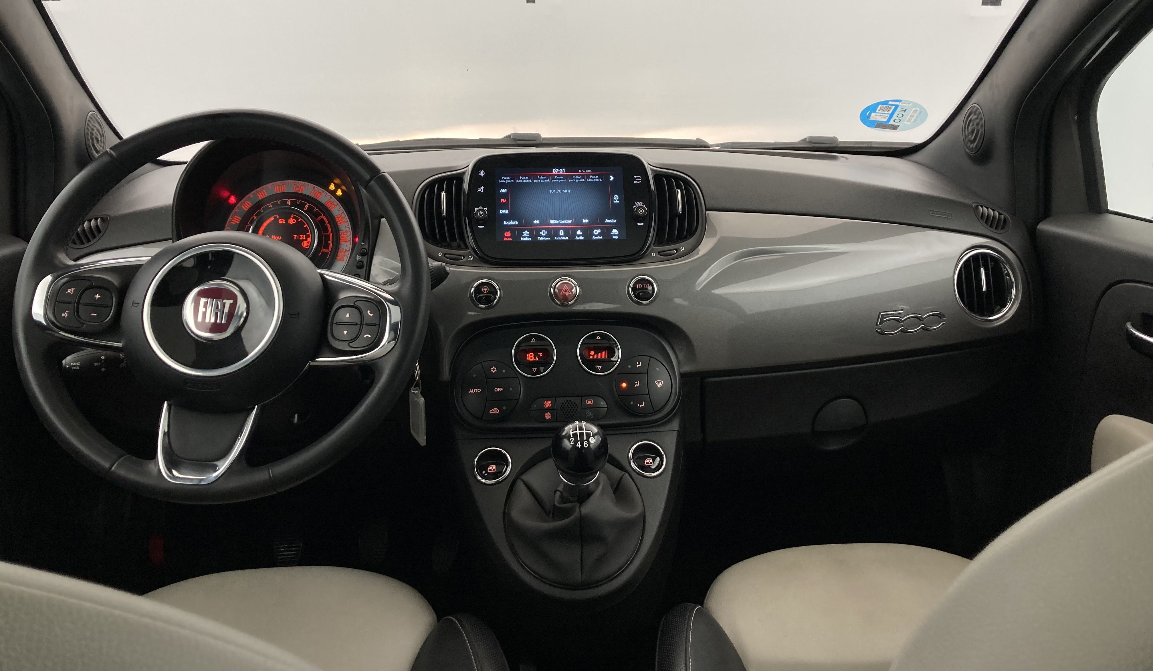 fiat 500 dolcevita 1.0 HYBRID 70 MHEV 2023 gris pompei 30