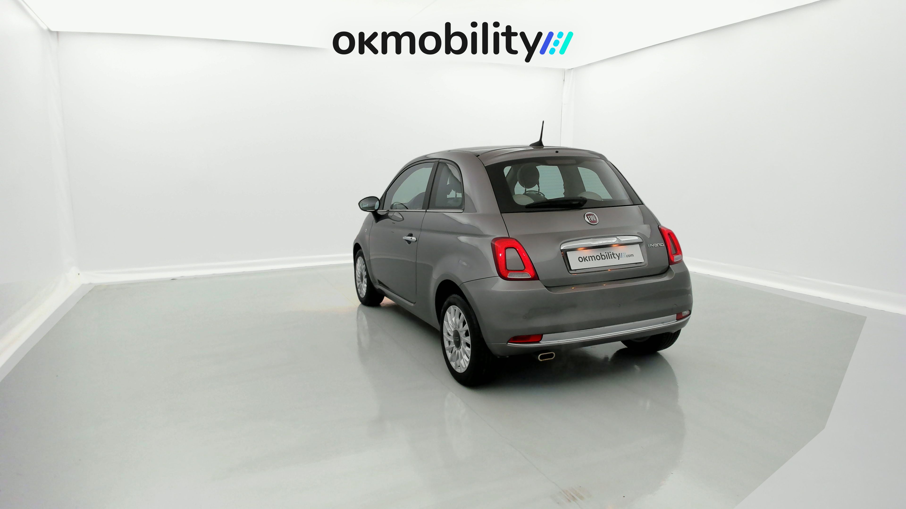fiat 500 dolcevita 1.0 HYBRID 70 MHEV 2023 gris pompei 11