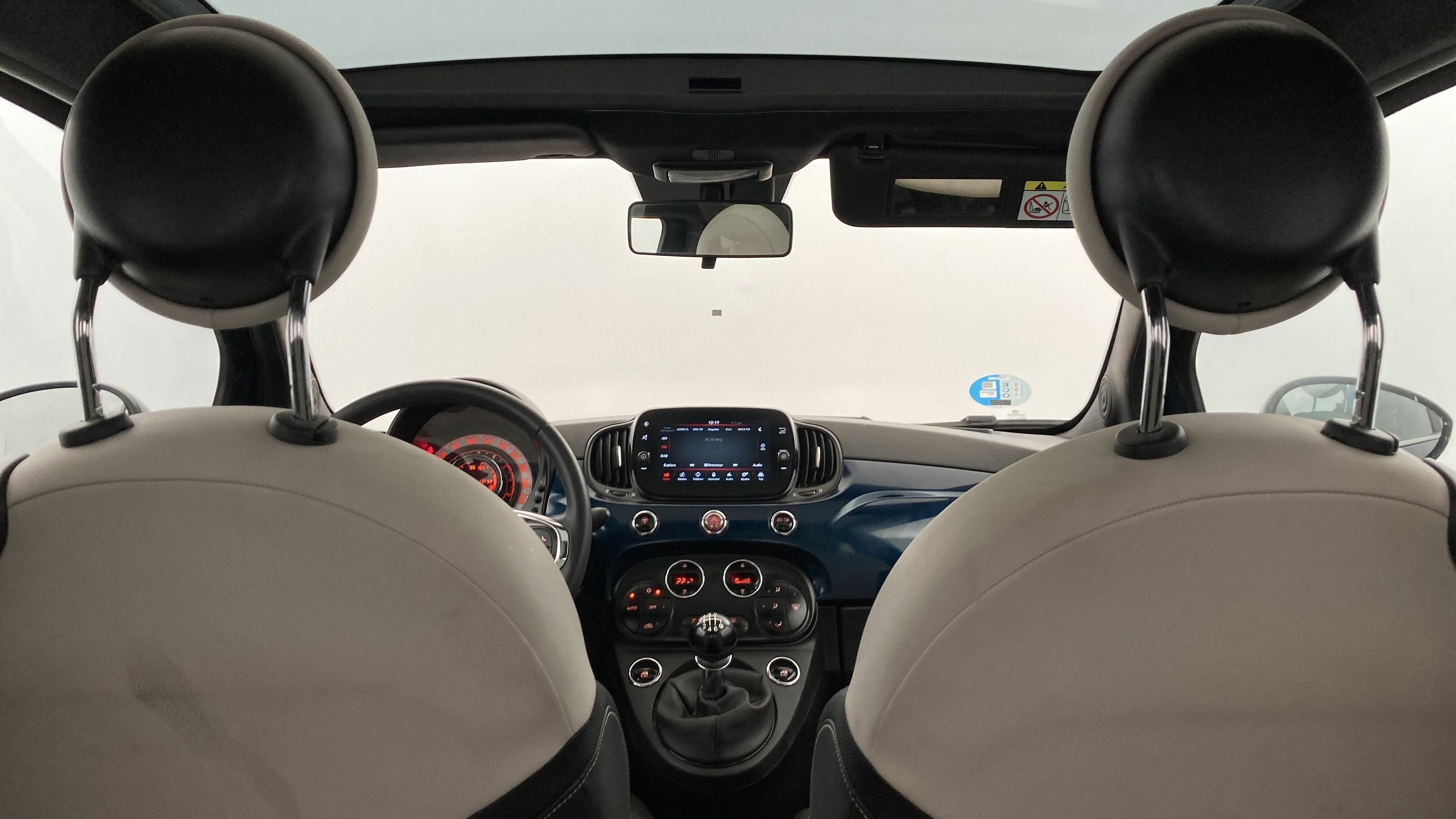 fiat 500 dolcevita 1.0 HYBRID 70 MHEV 2023 azul di pinto di blu 32