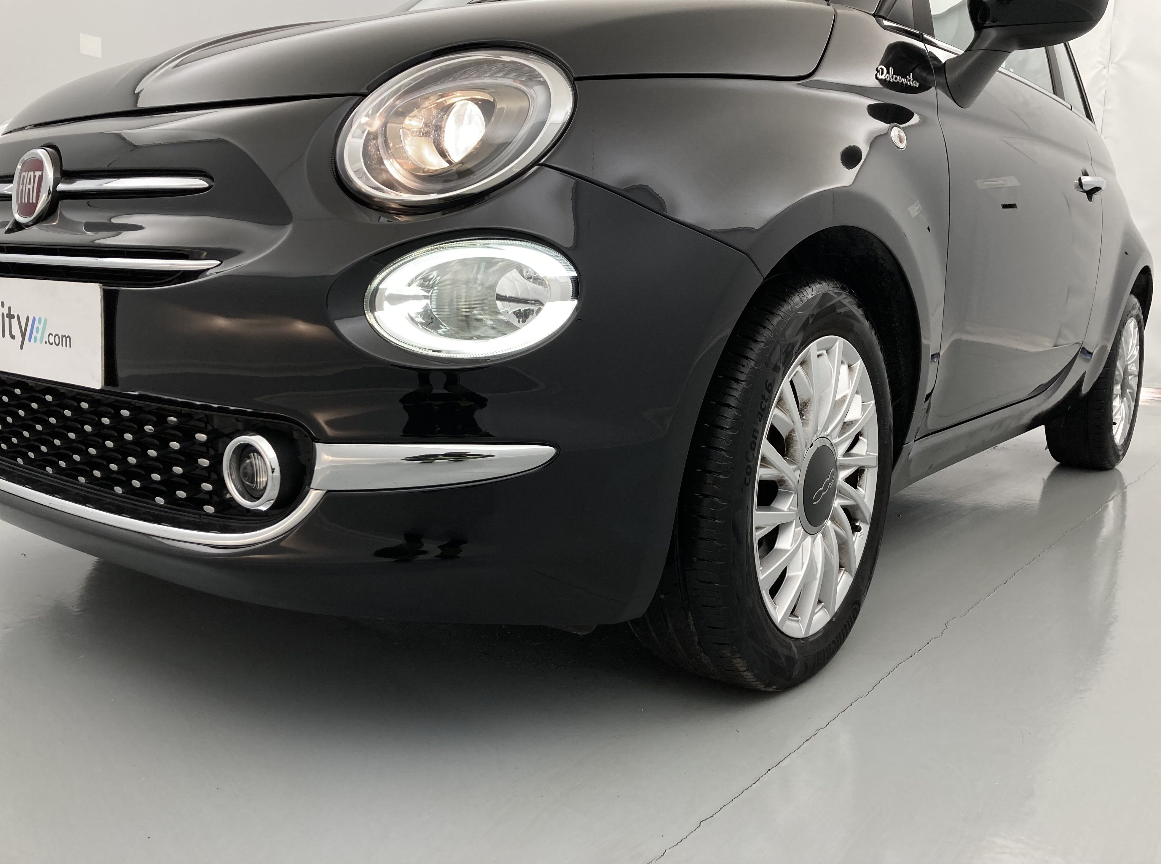 fiat 500 dolcevita 1.0 HYBRID 70 MHEV 2023 negro vesuvio 29
