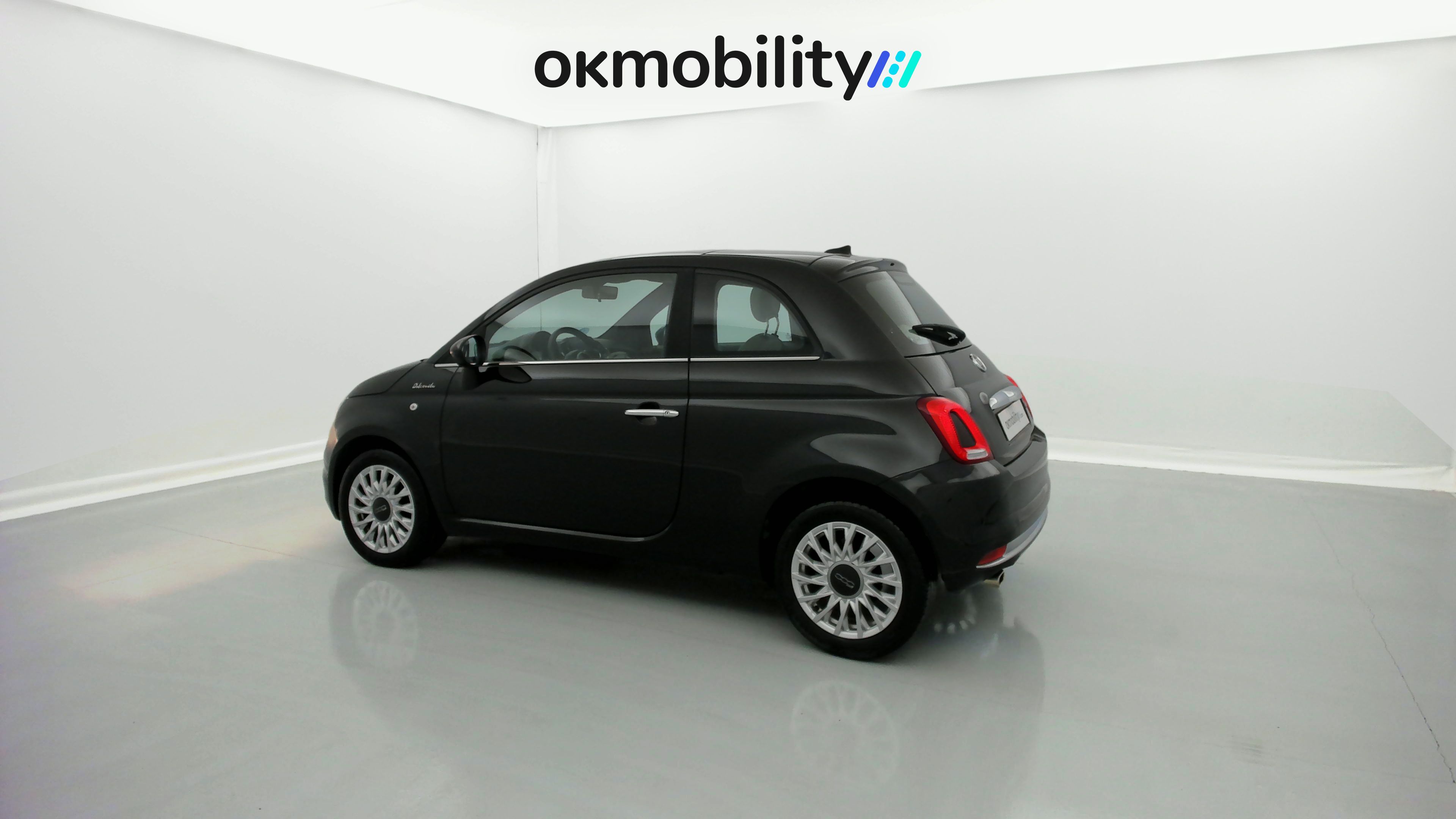 fiat 500 dolcevita 1.0 HYBRID 70 MHEV 2023 negro vesuvio 10
