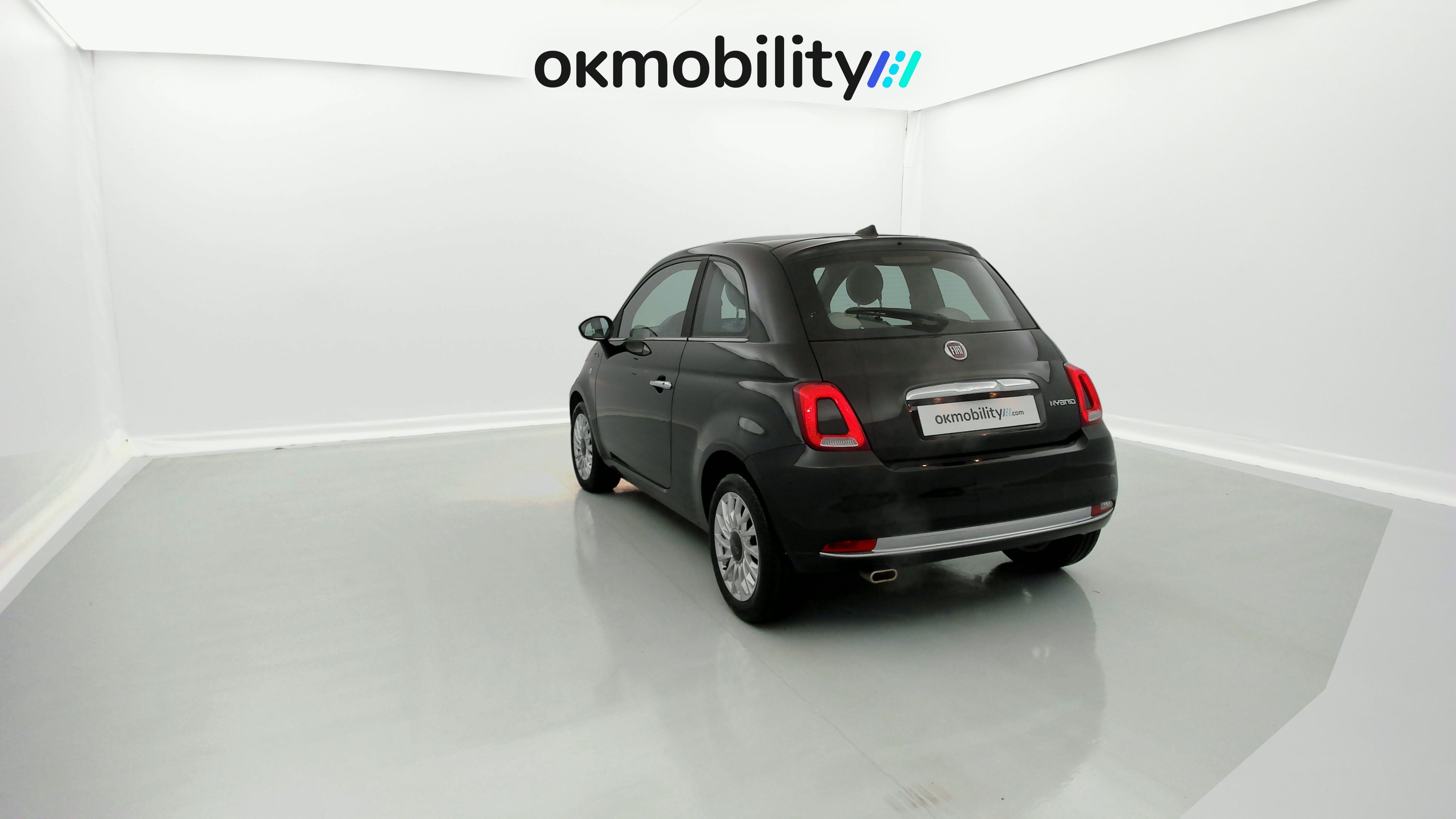 fiat 500 dolcevita 1.0 HYBRID 70 MHEV 2023 negro vesuvio 11